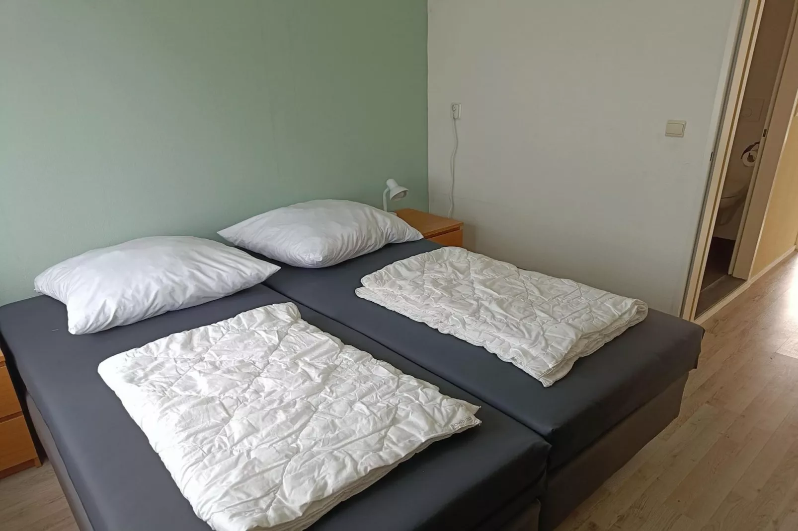 Schoneveld 373 Strandparel Breskens-Bedroom