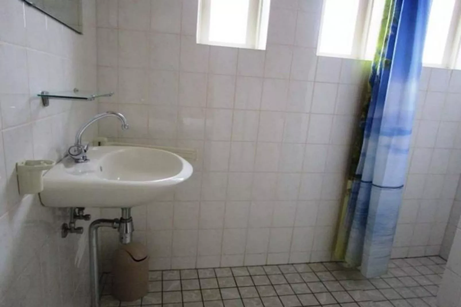 Scheldeveste 210 Zwin Breskens-Bathroom