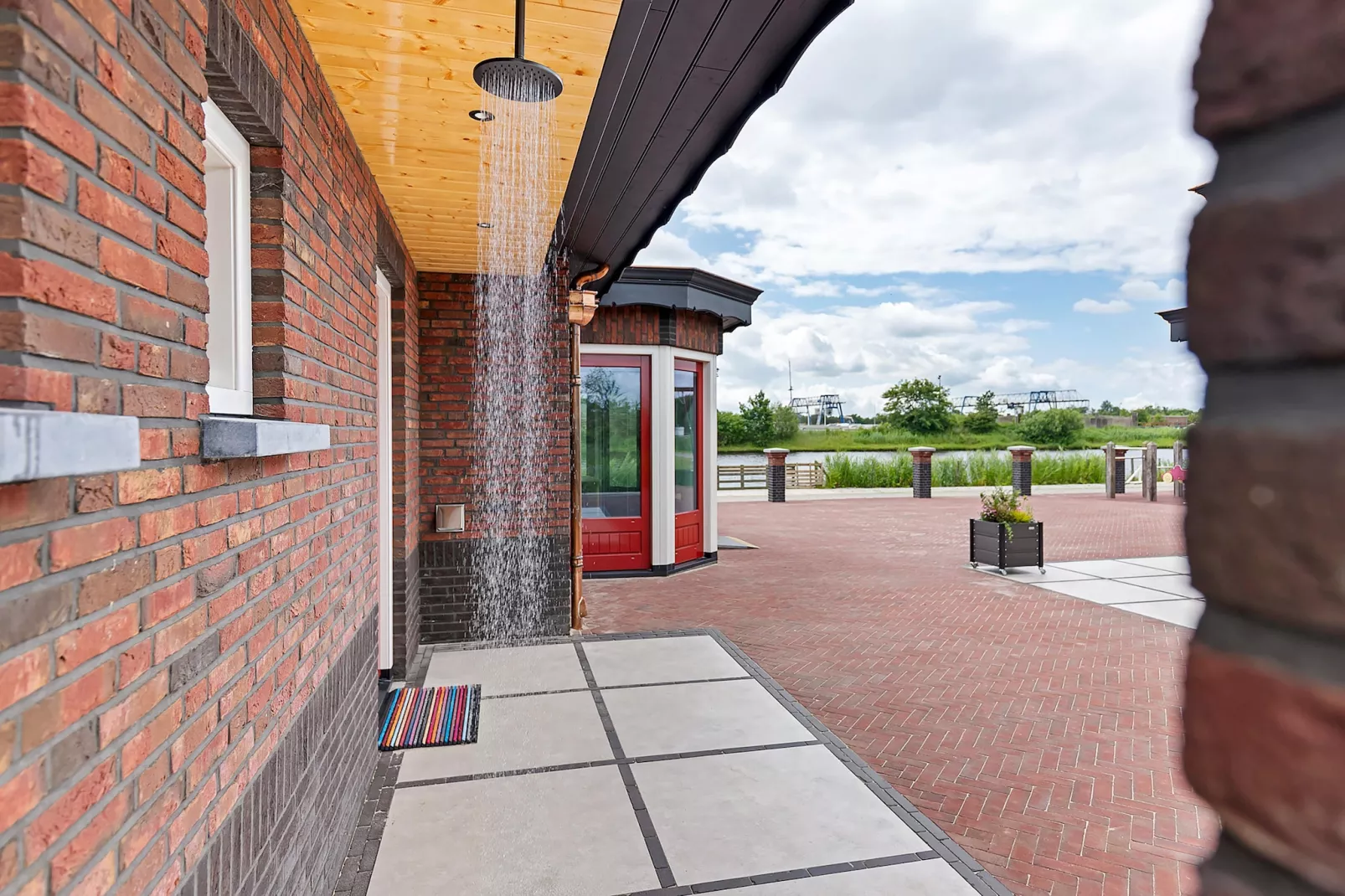 Oane's Huske-Facilities