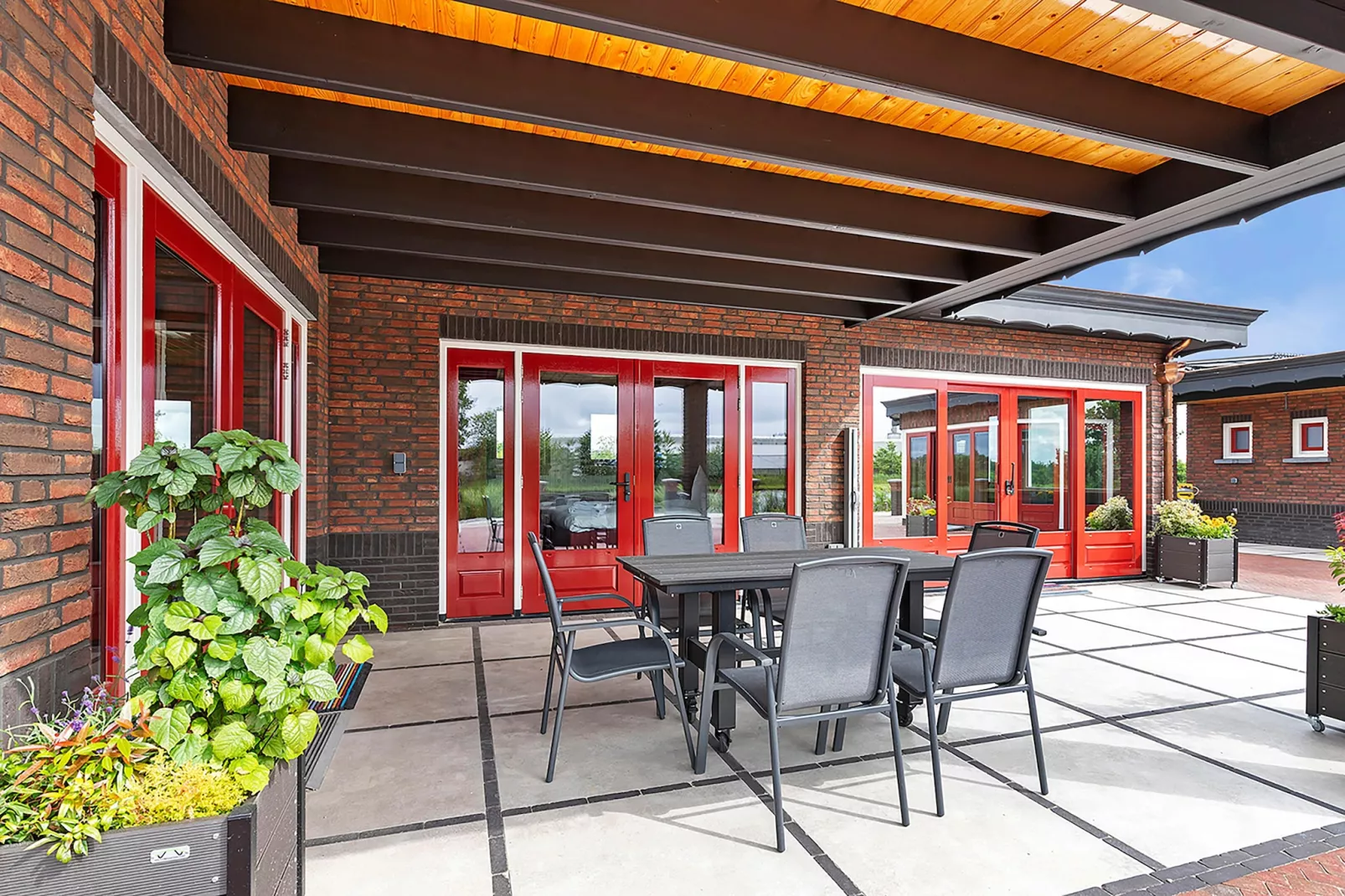 It Simmerhuske-Terrace balcony
