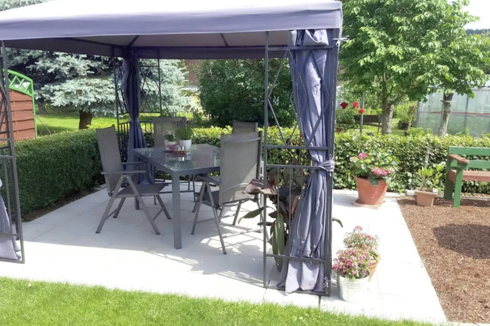 Nieheim-Terrace balcony