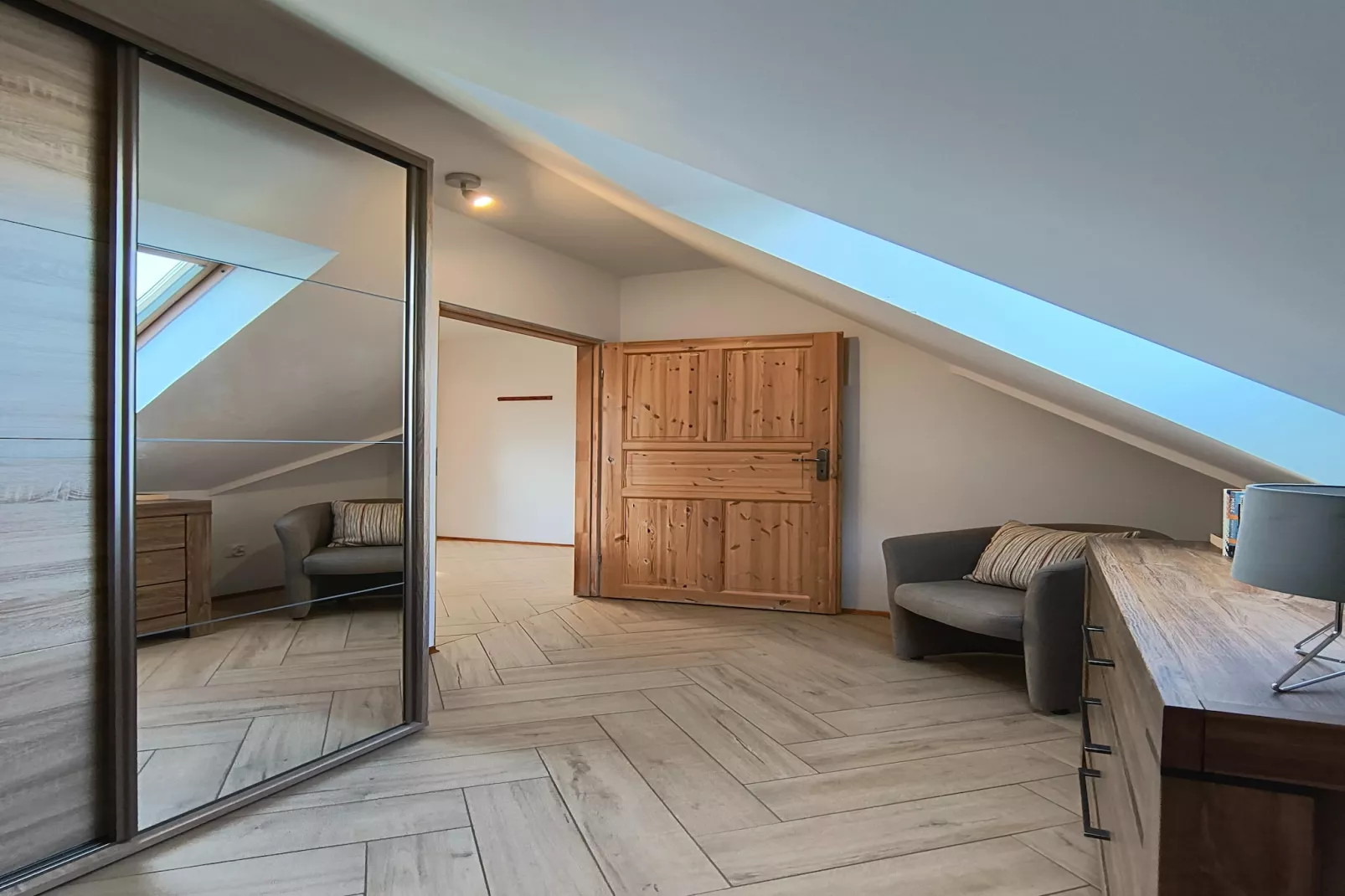 Apartament na piętrze z łóżkiem dwuosobowym-Bedroom
