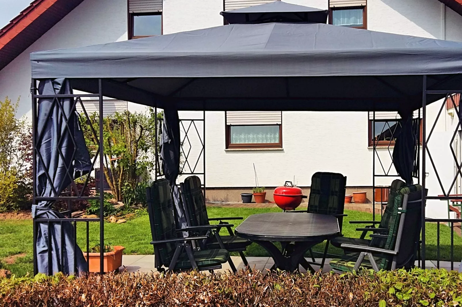 Nieheim-Terrace balcony