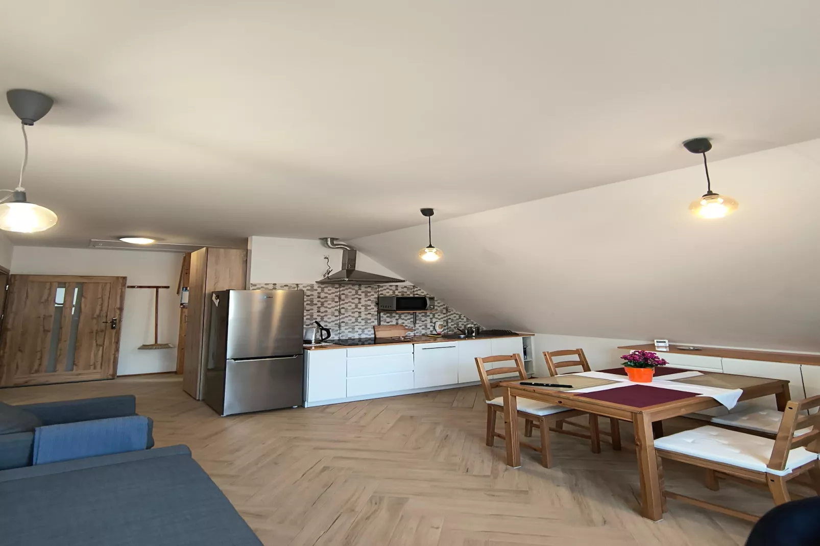 Apartament na piętrze z dwoma pojedynczymi łóżkami-Dining room