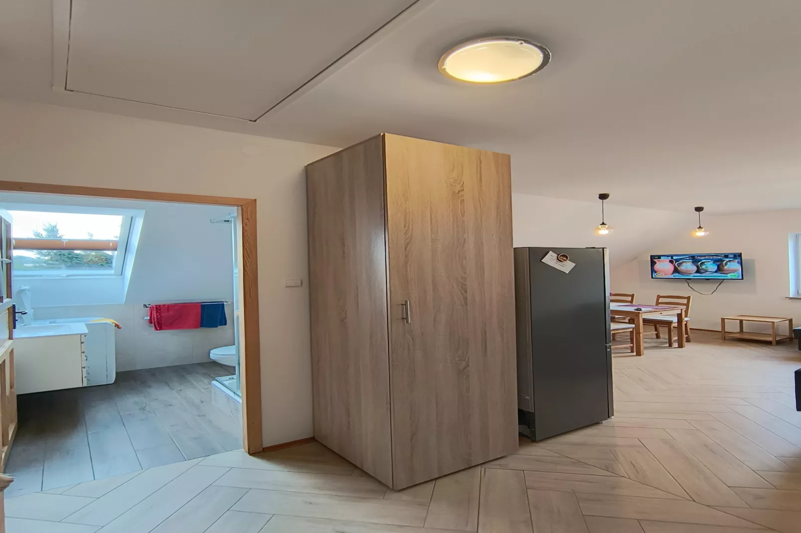 Apartament na piętrze z dwoma pojedynczymi łóżkami-Dining room
