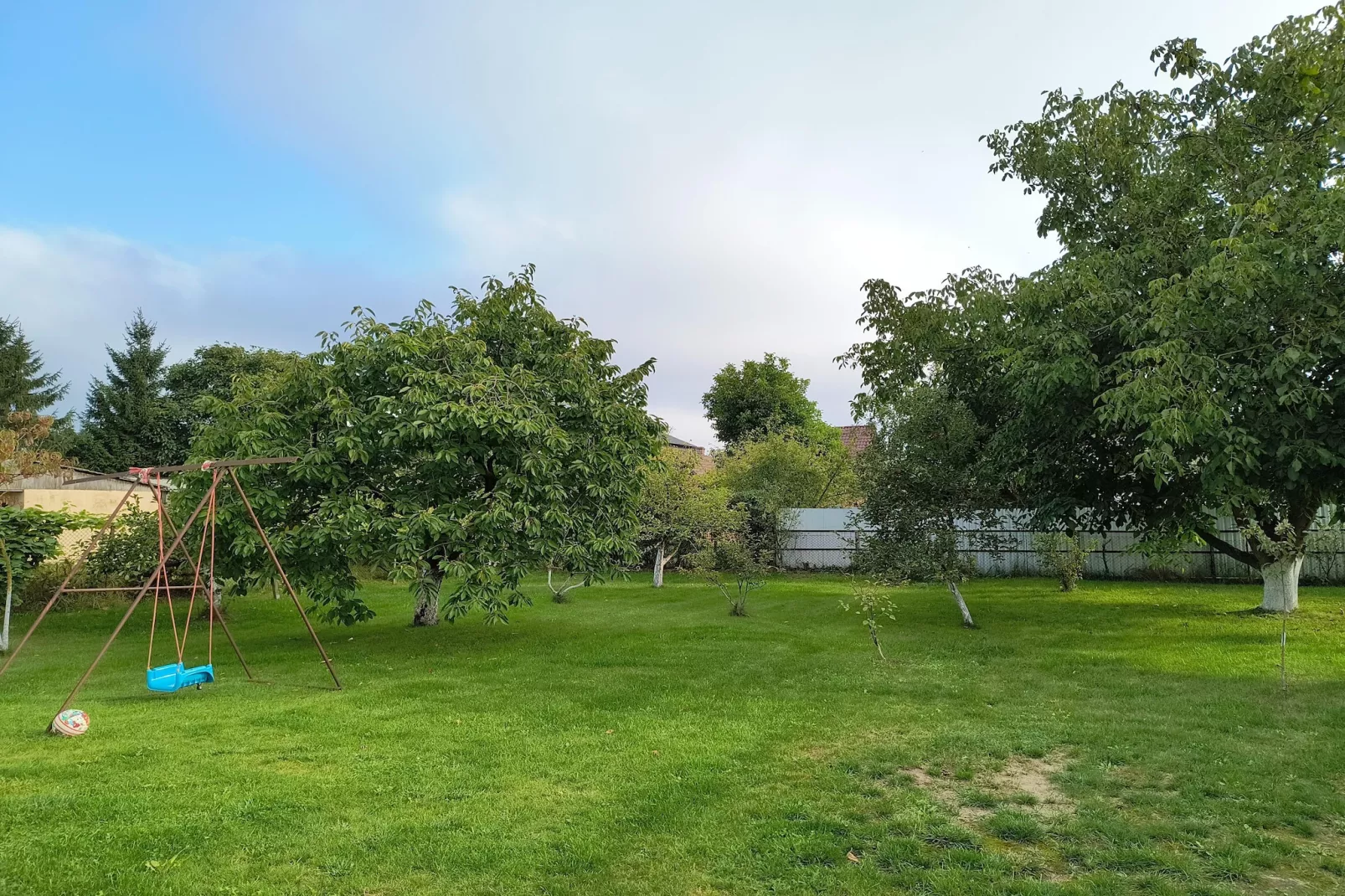 Apartament na piętrze z dwoma pojedynczymi łóżkami-Gardens summer