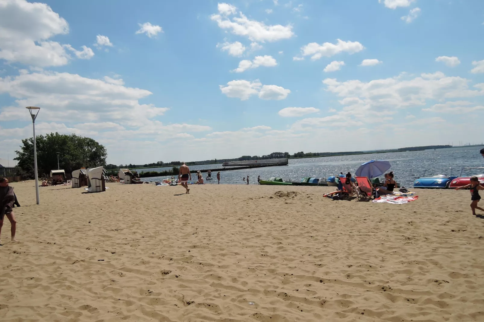 Apartament na piętrze z dwoma pojedynczymi łóżkami-Areas summer 1km