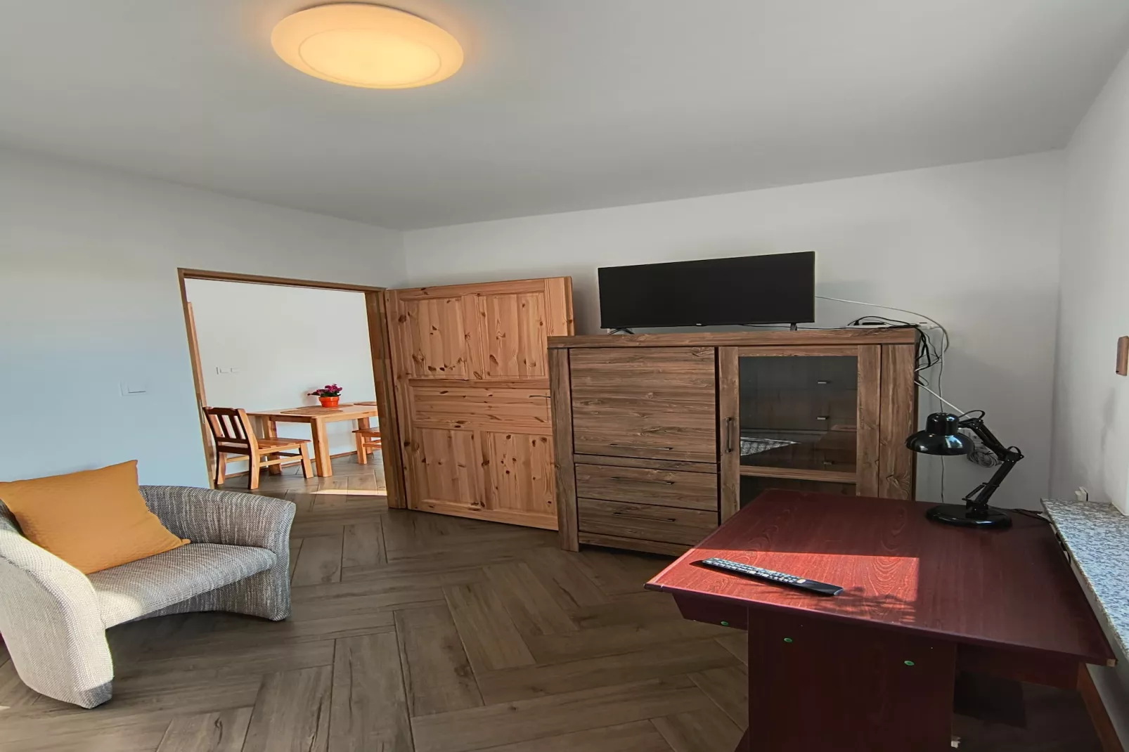 Apartament na parterze-Living room