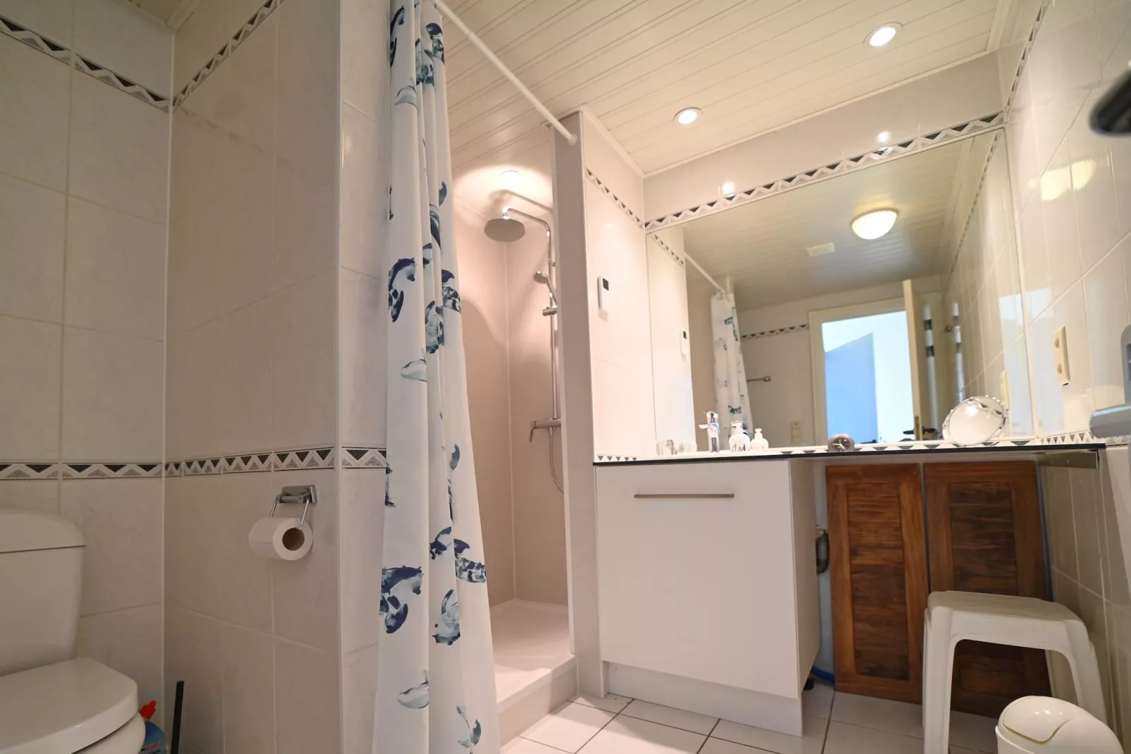 Résidence Durbuy 13-Bathroom