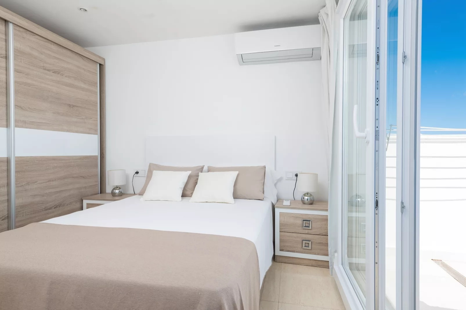 Luisamar Sea View-Bedroom