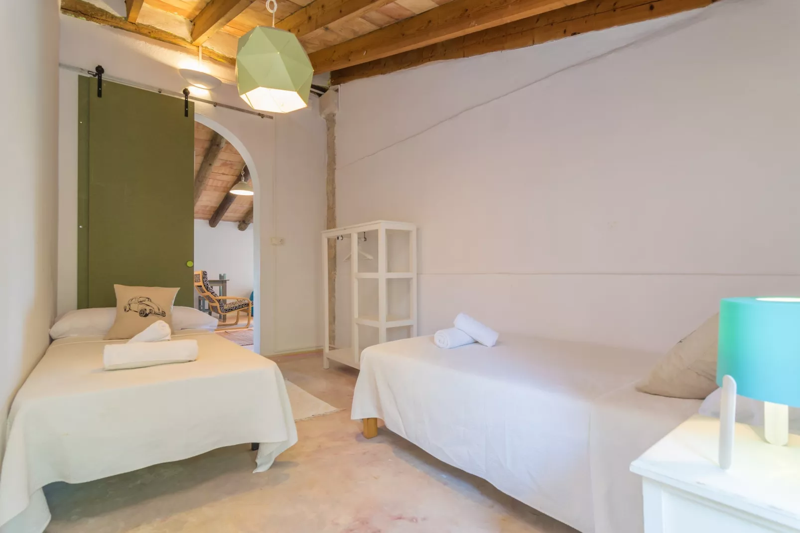 Son Banus-Exterior summer