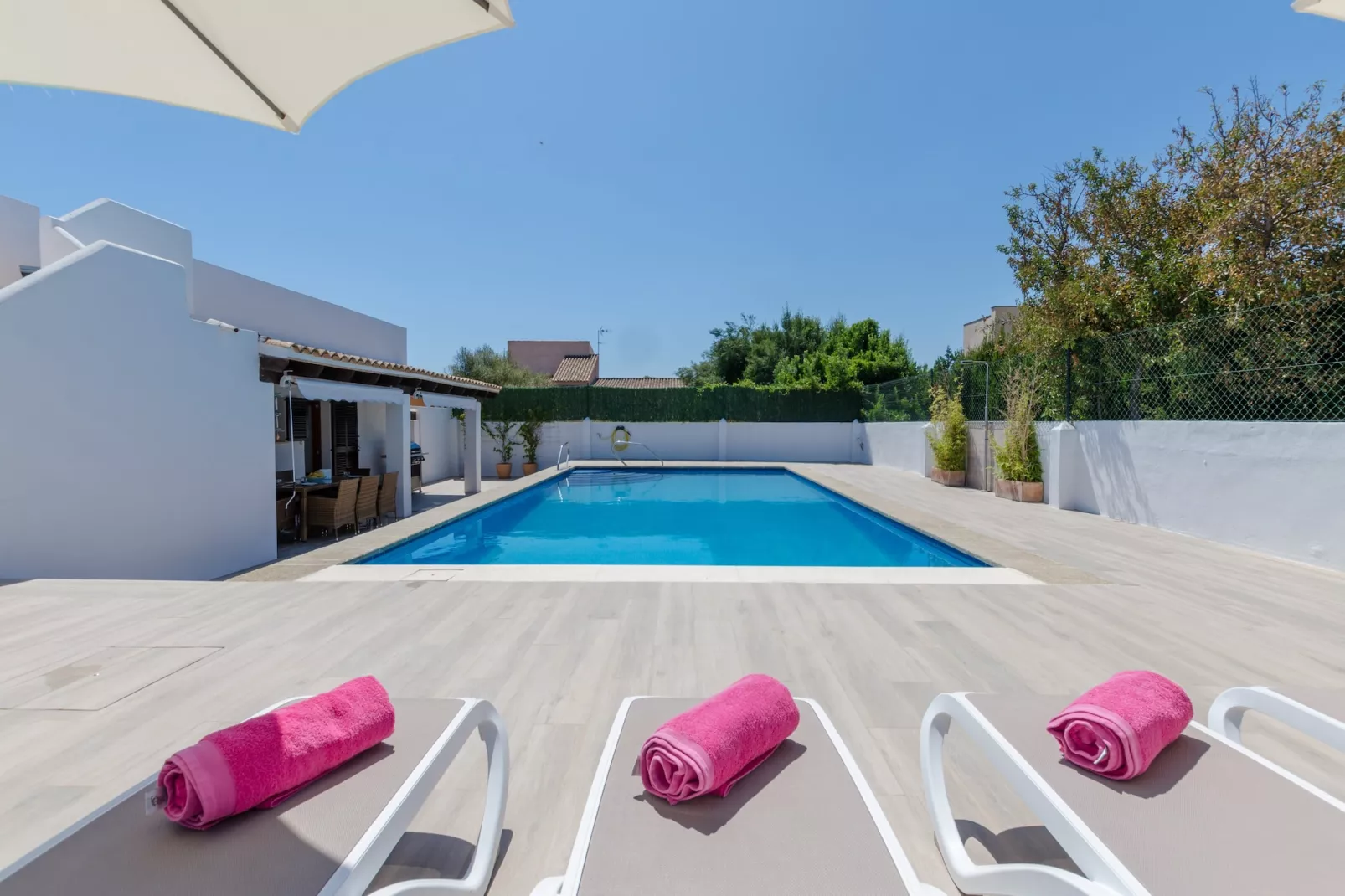 Murta 26 - Exterior in summer