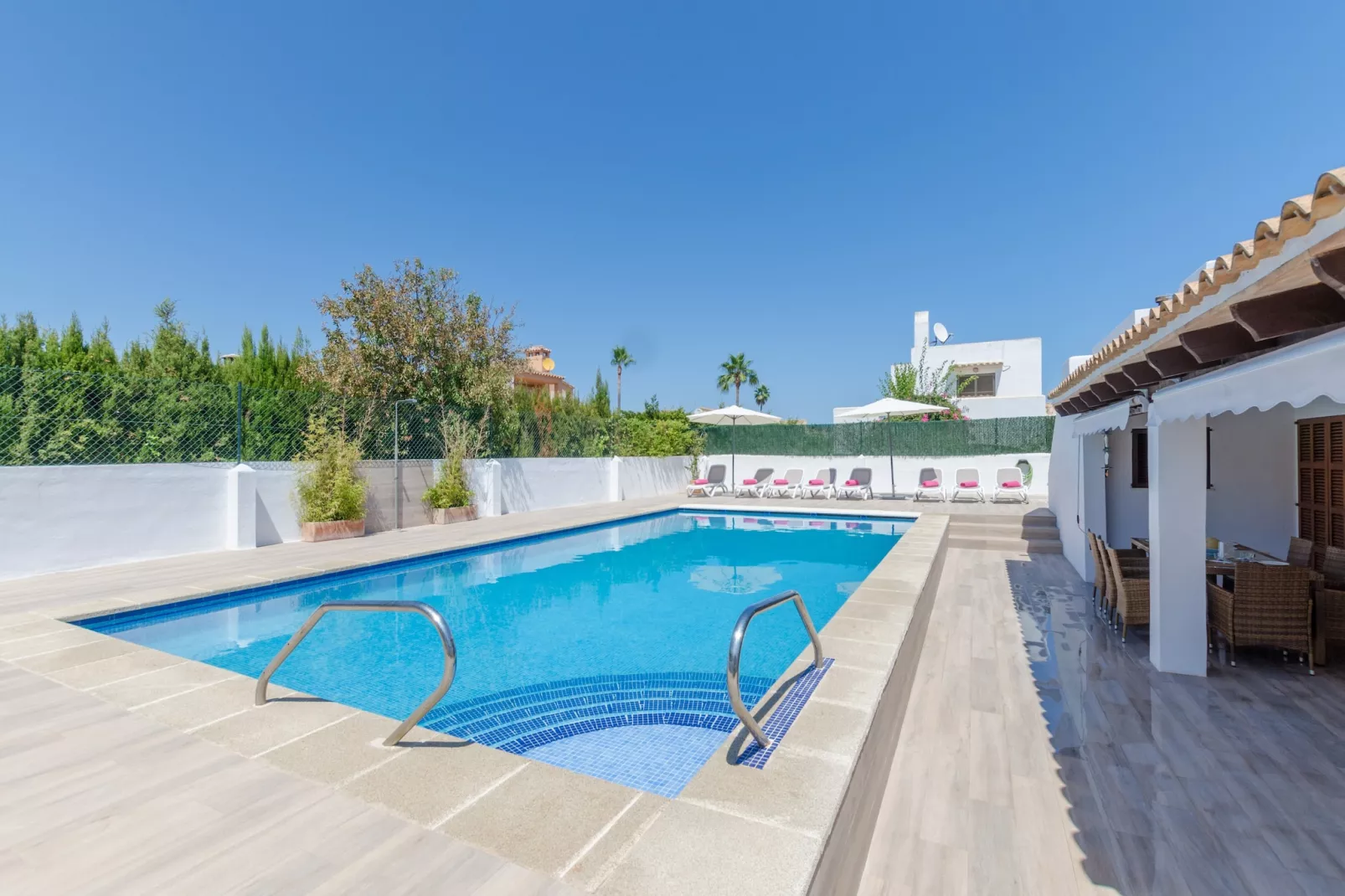 Murta 26 - Exterior in summer