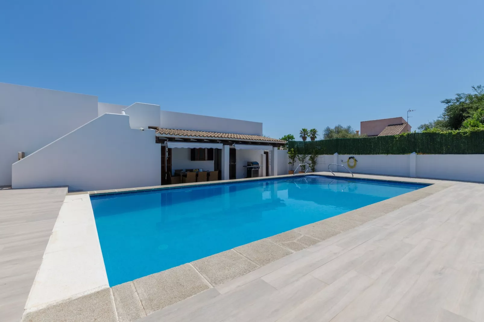 Murta 26 - Exterior in summer