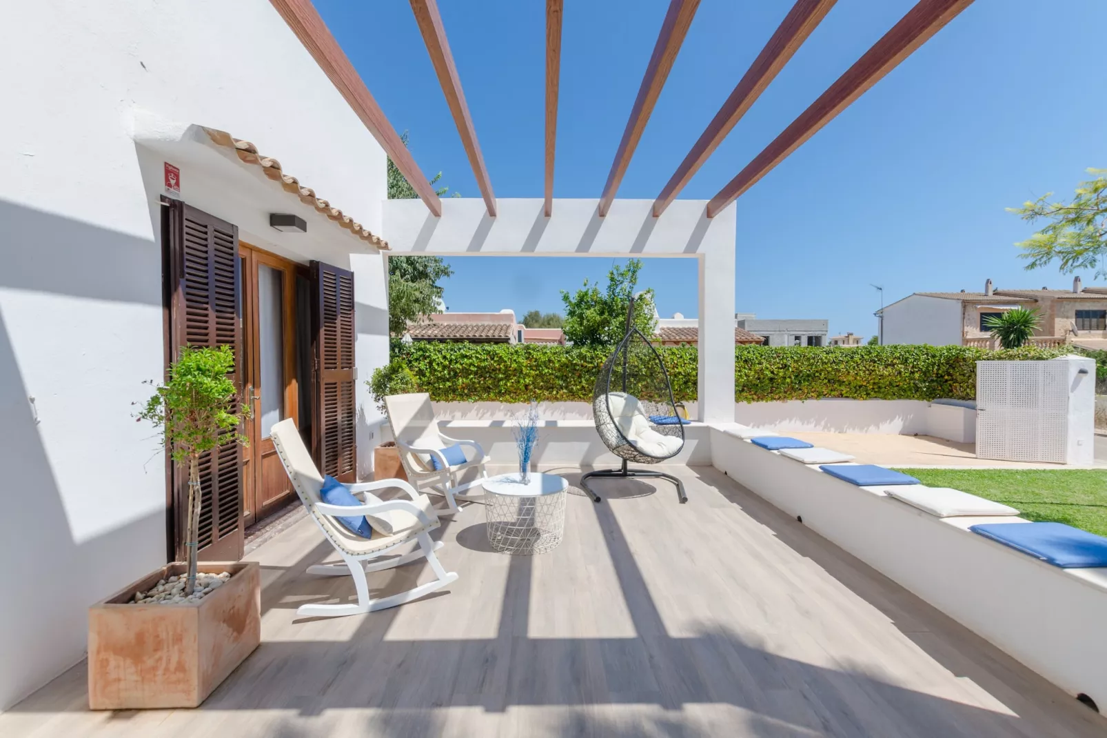 Murta 26 - Exterior in summer