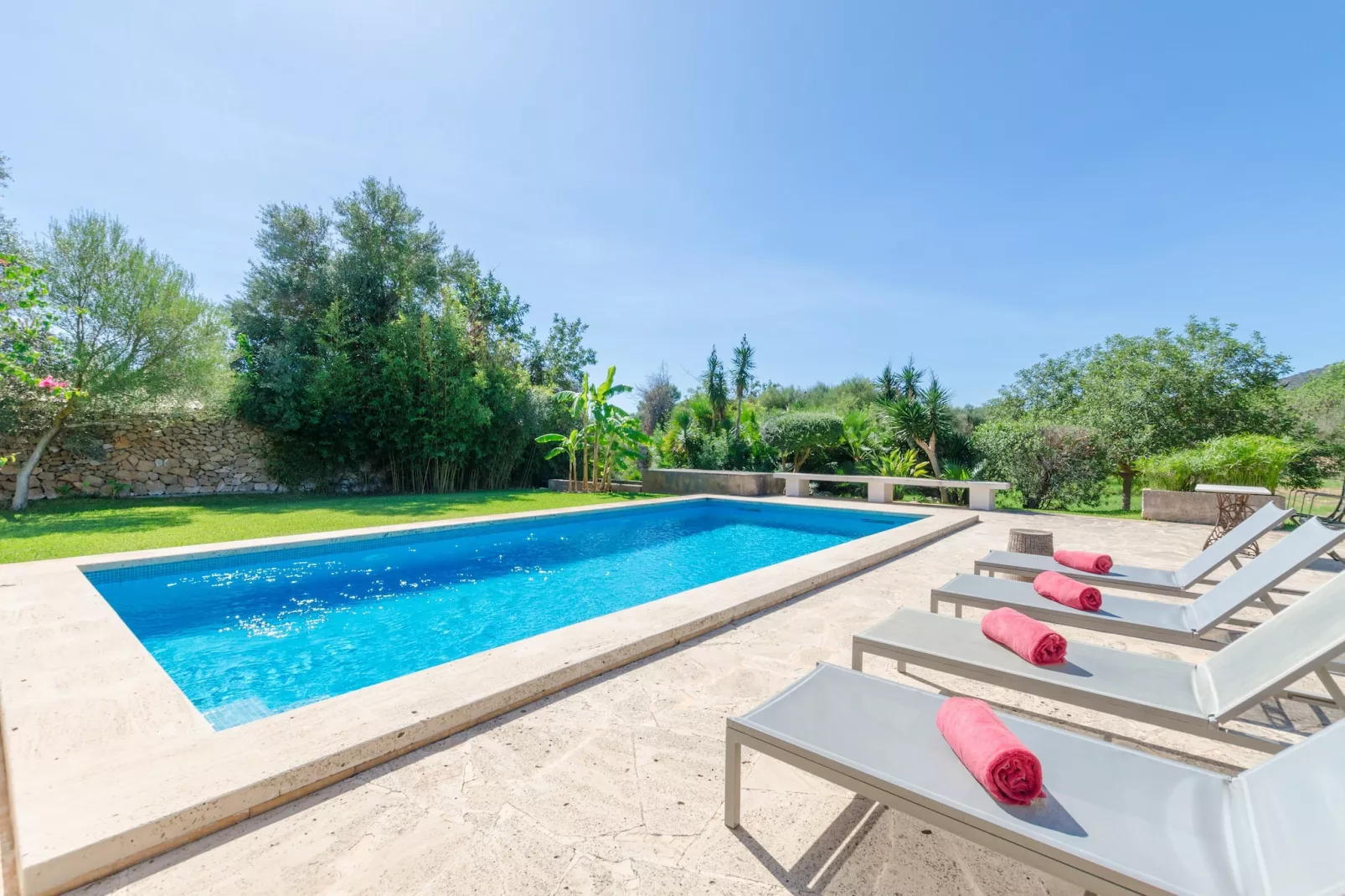 Sa Plana-Exterior summer