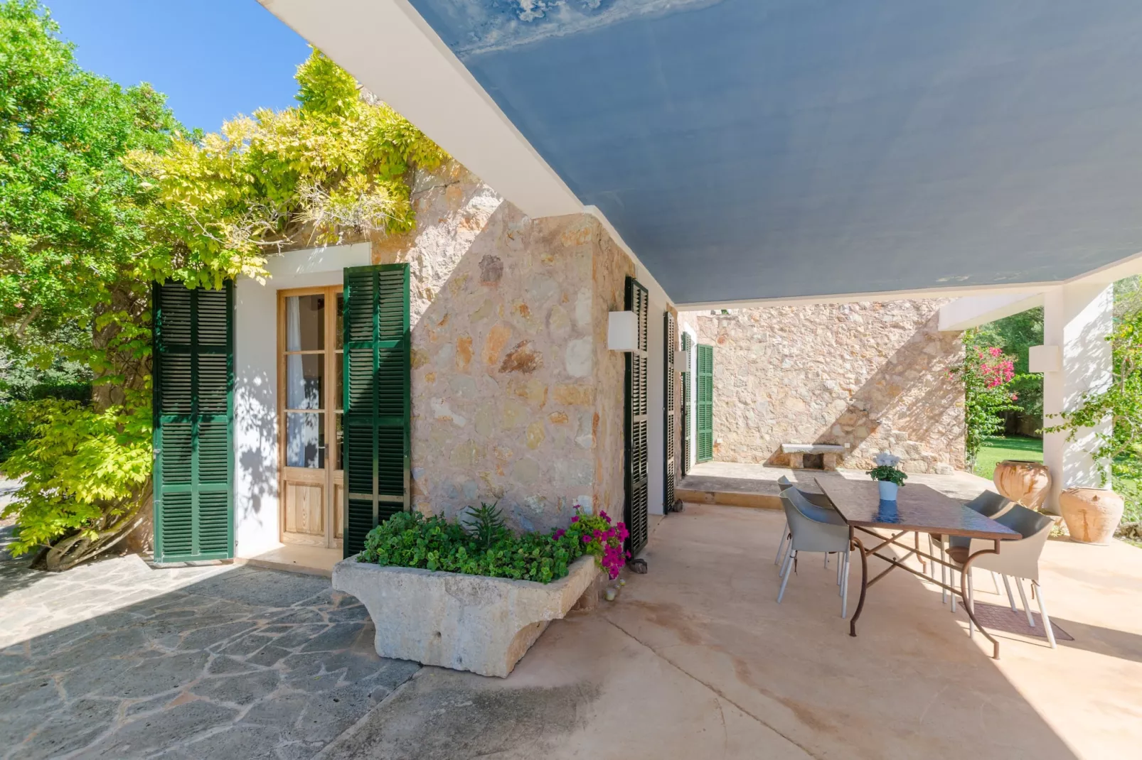 Sa Plana-Exterior summer