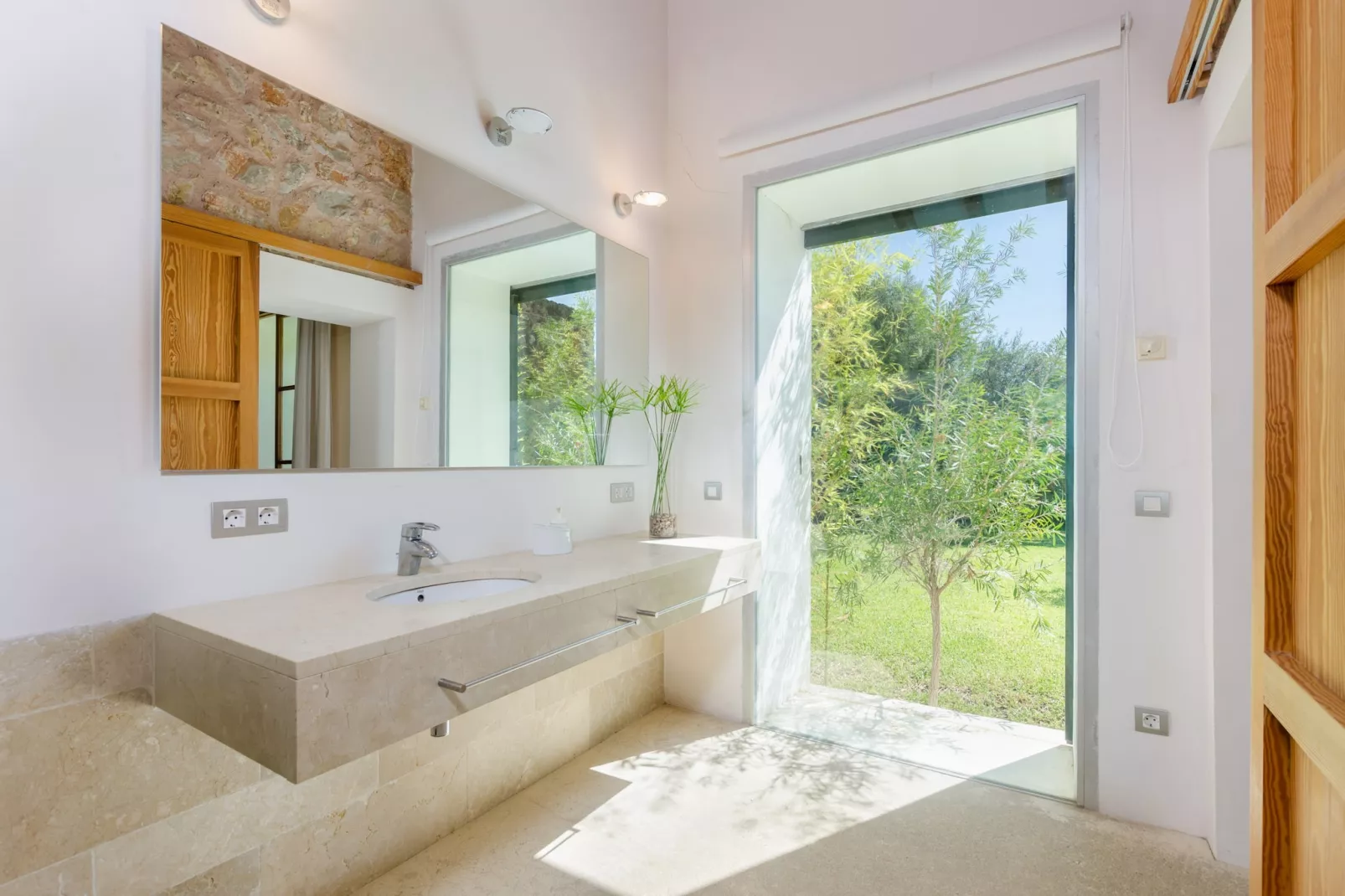 Sa Plana-Exterior summer