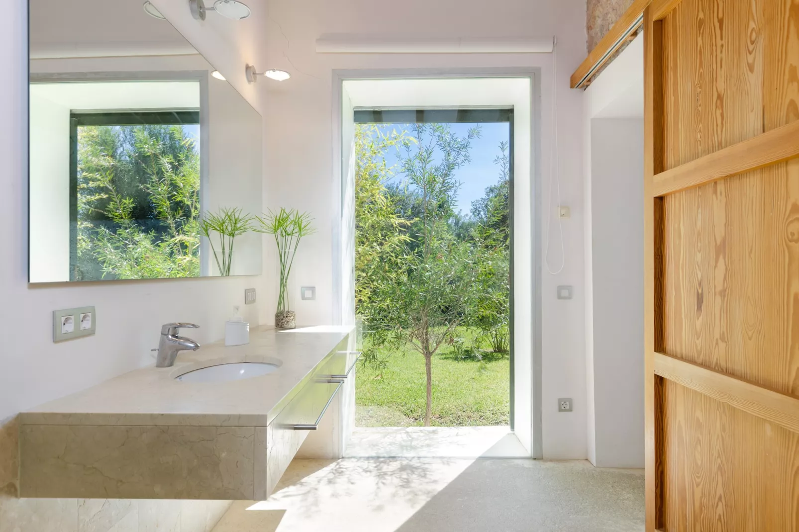 Sa Plana-Exterior summer