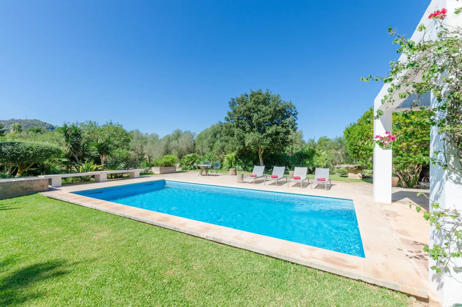 Sa Plana-Exterior summer