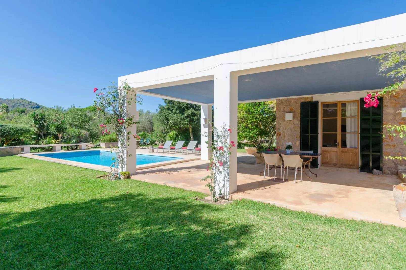 Sa Plana-Exterior summer