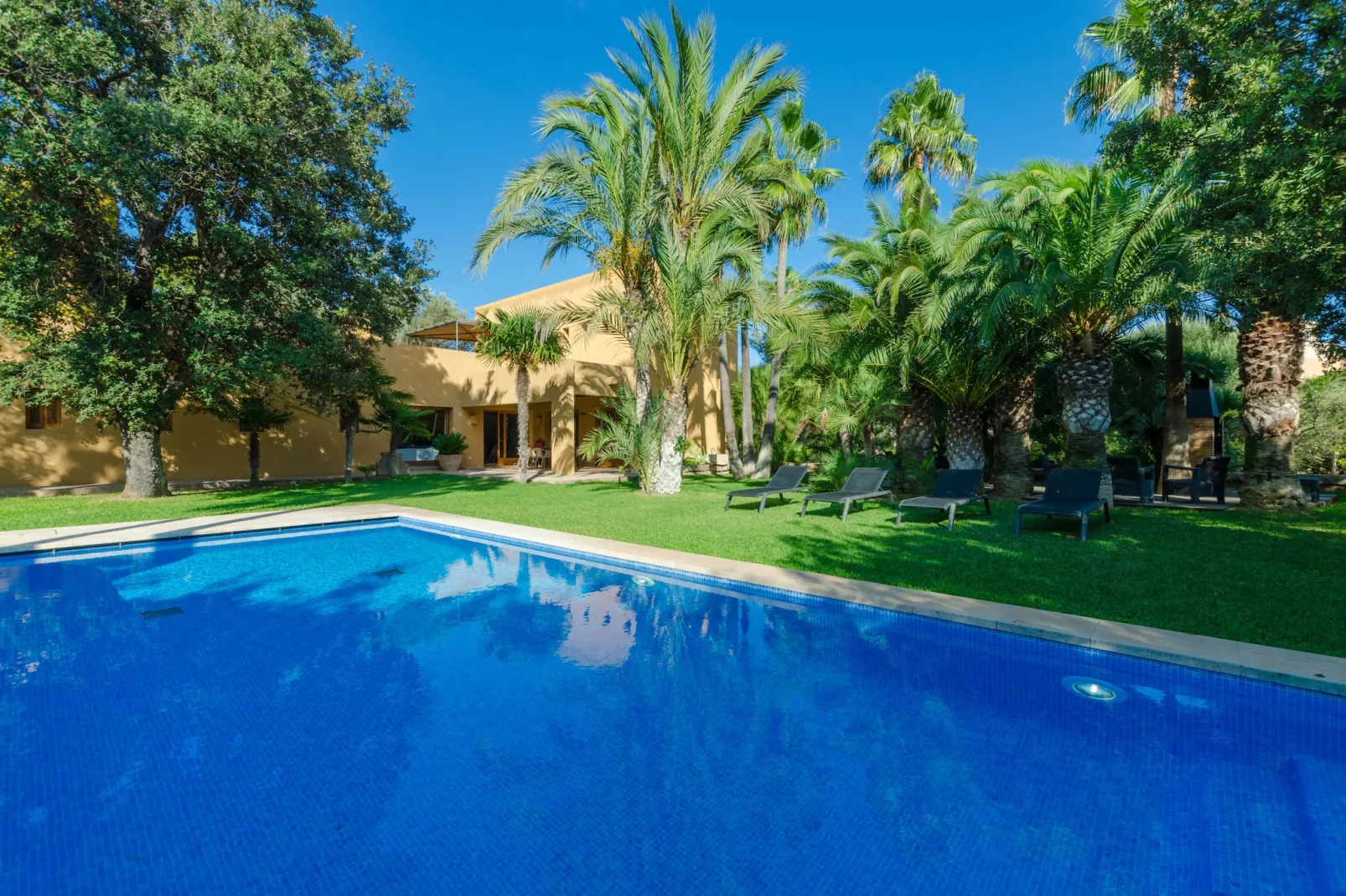 Villa Son Floriana-Exterior summer