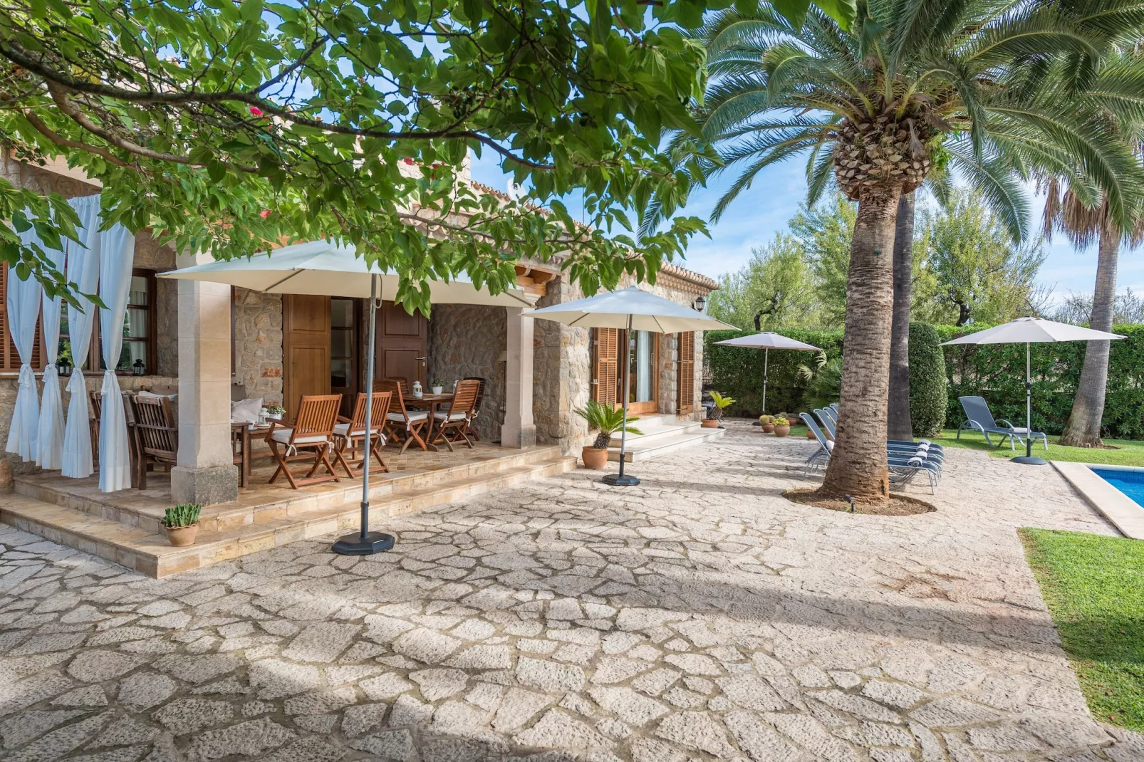 Finca Pou Nou - Außenbereich Sommer