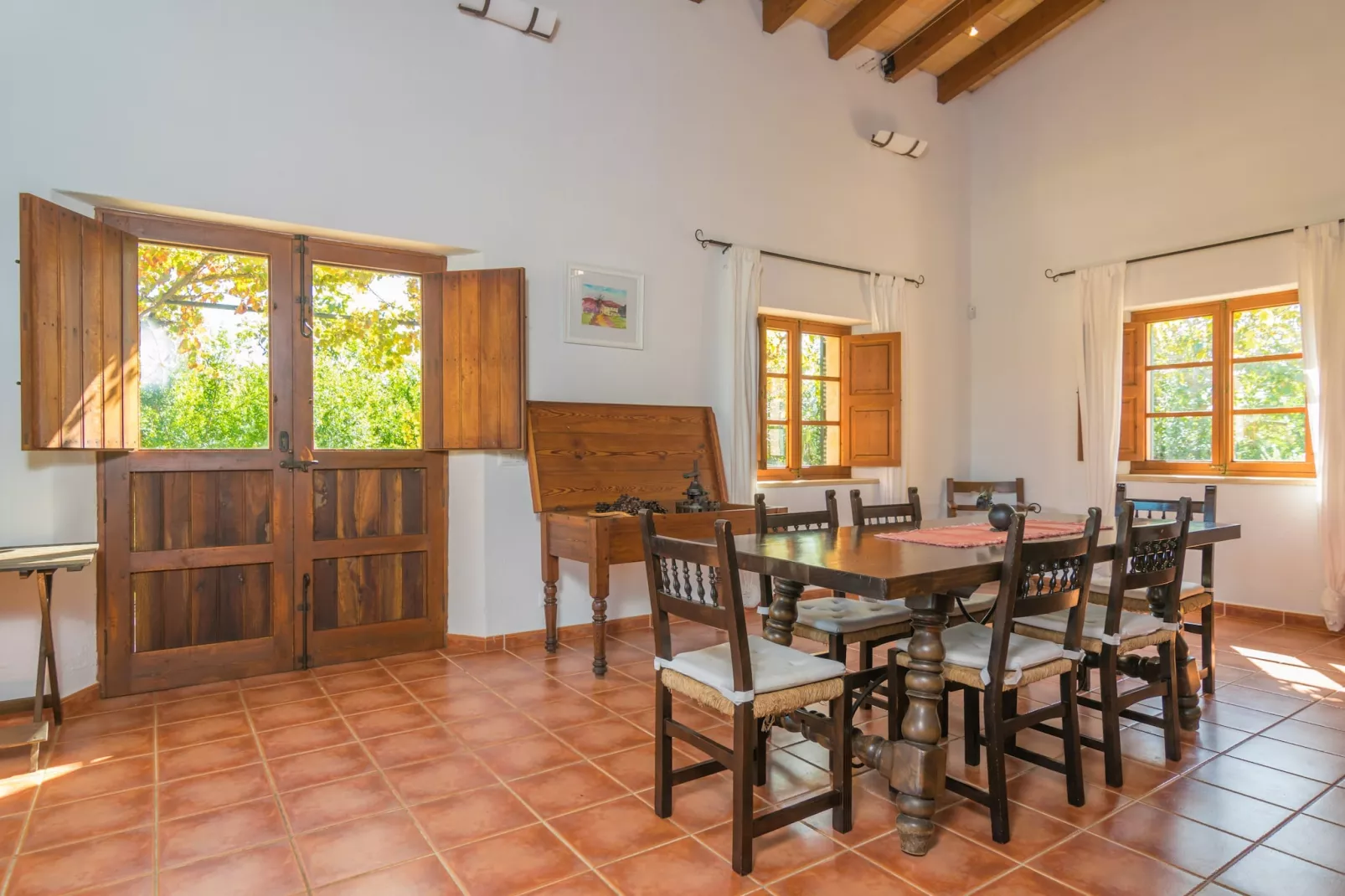 Mercader-Exterior summer