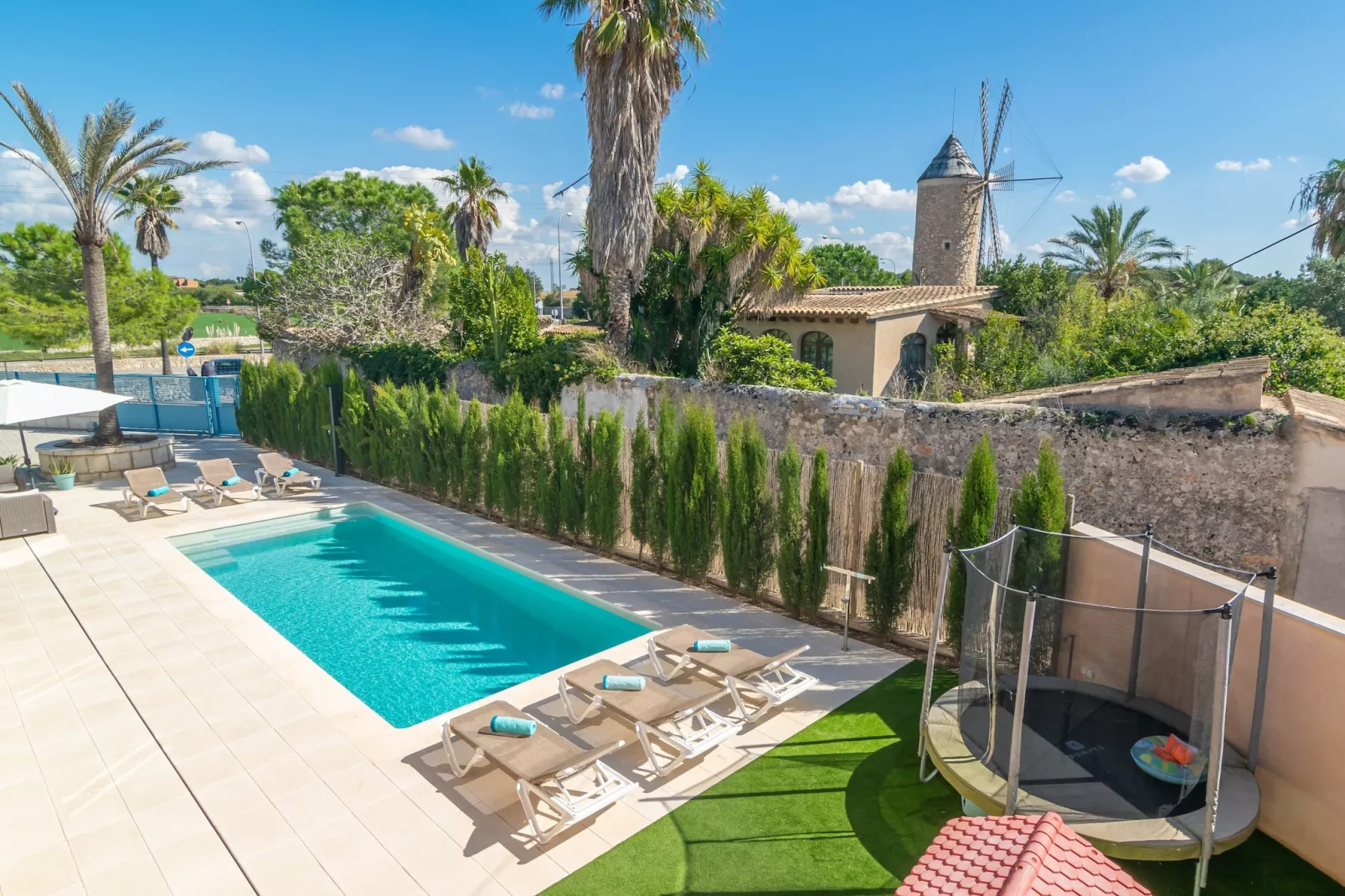 Ca Na Rossa (sineu)-Exterior summer