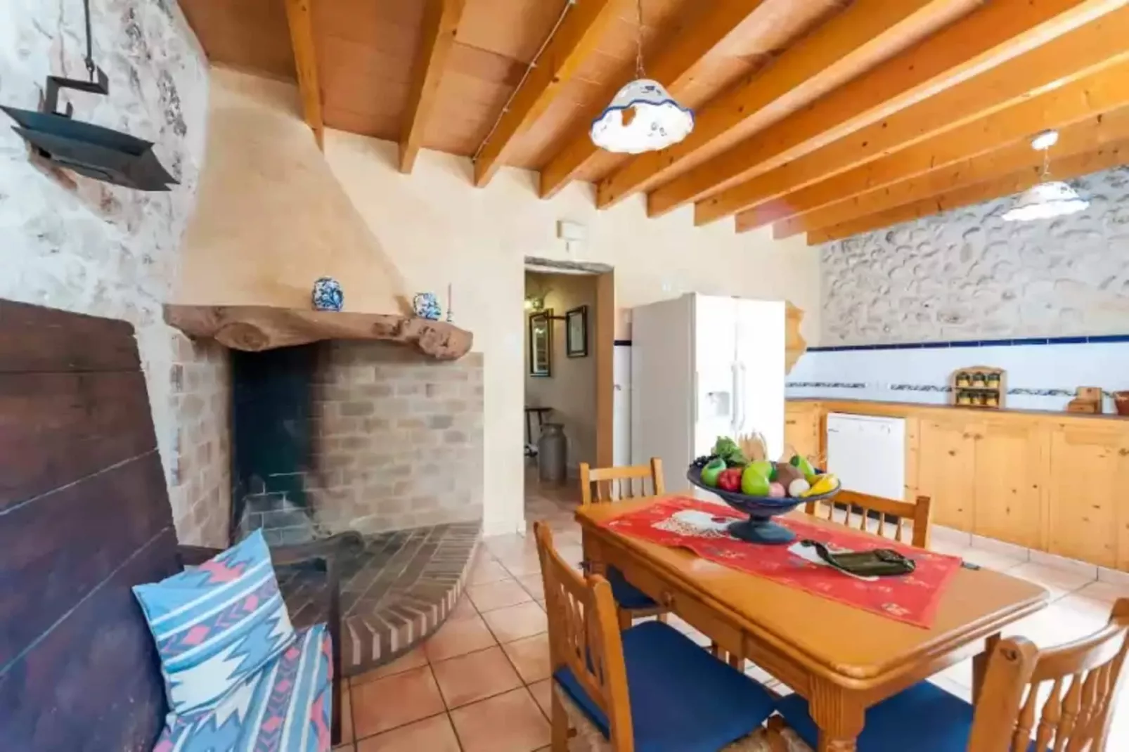 Can Rovey-Dining room