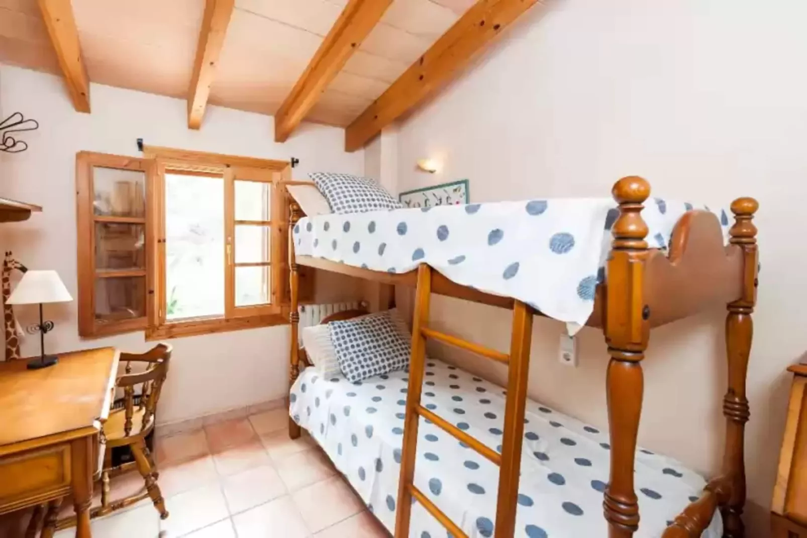 Can Rovey-Bedroom