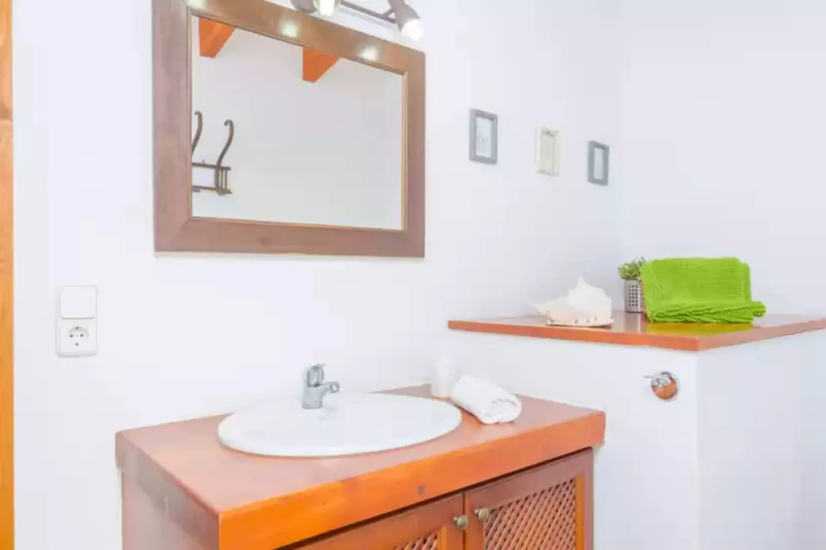 Es Rafal De Baix-Bathroom