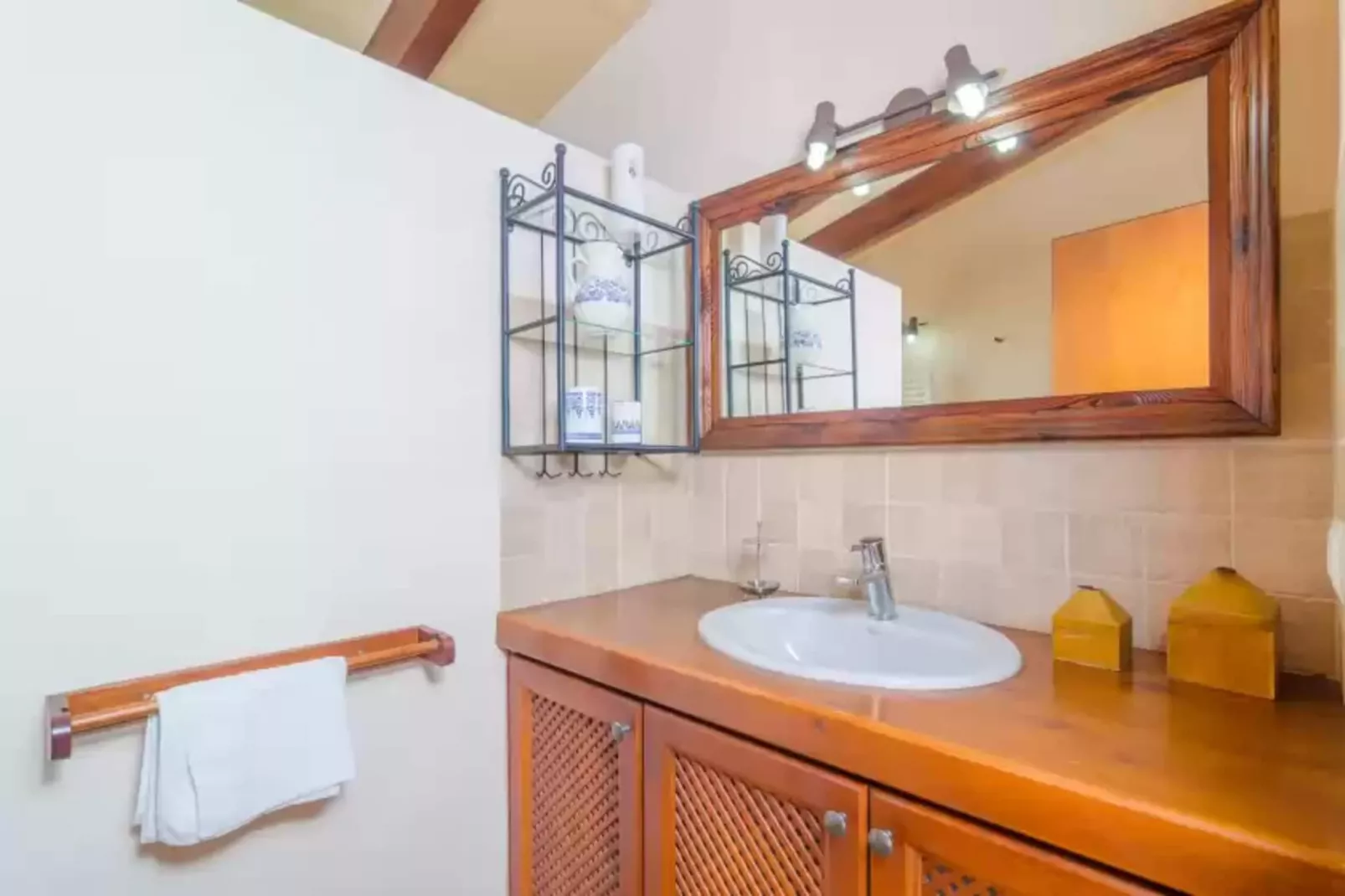 Es Rafal De Baix-Bathroom