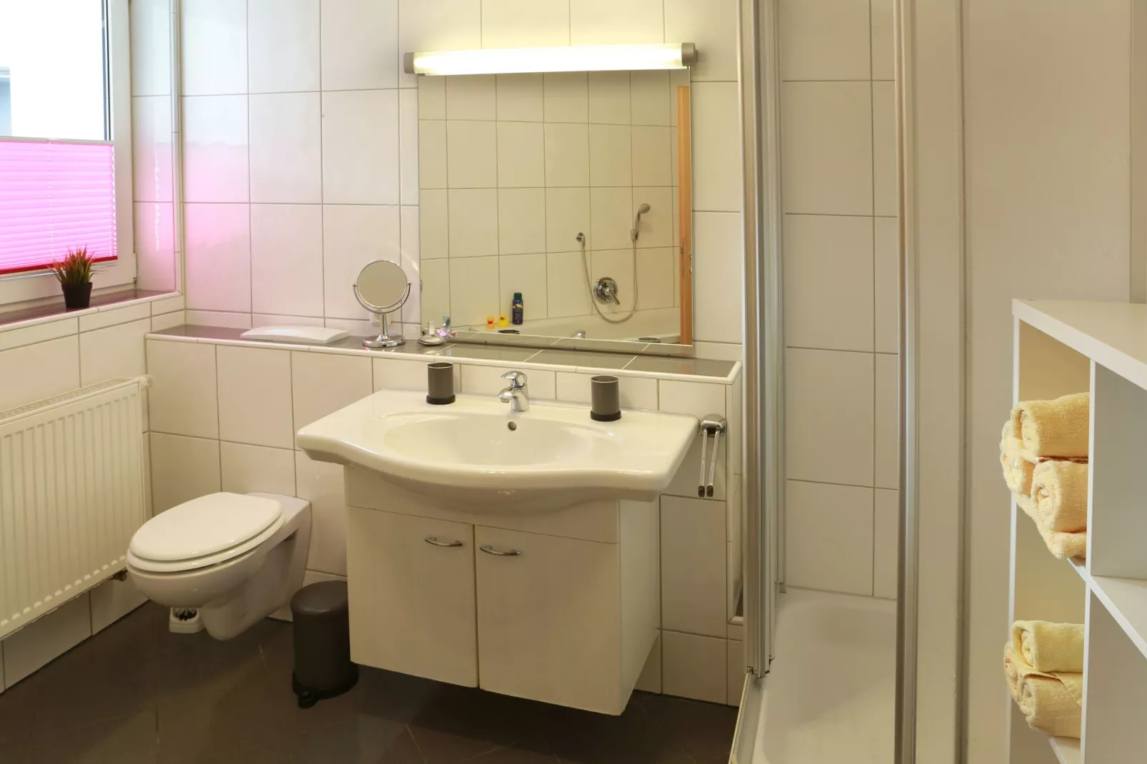 Mühlenberg-Bathroom