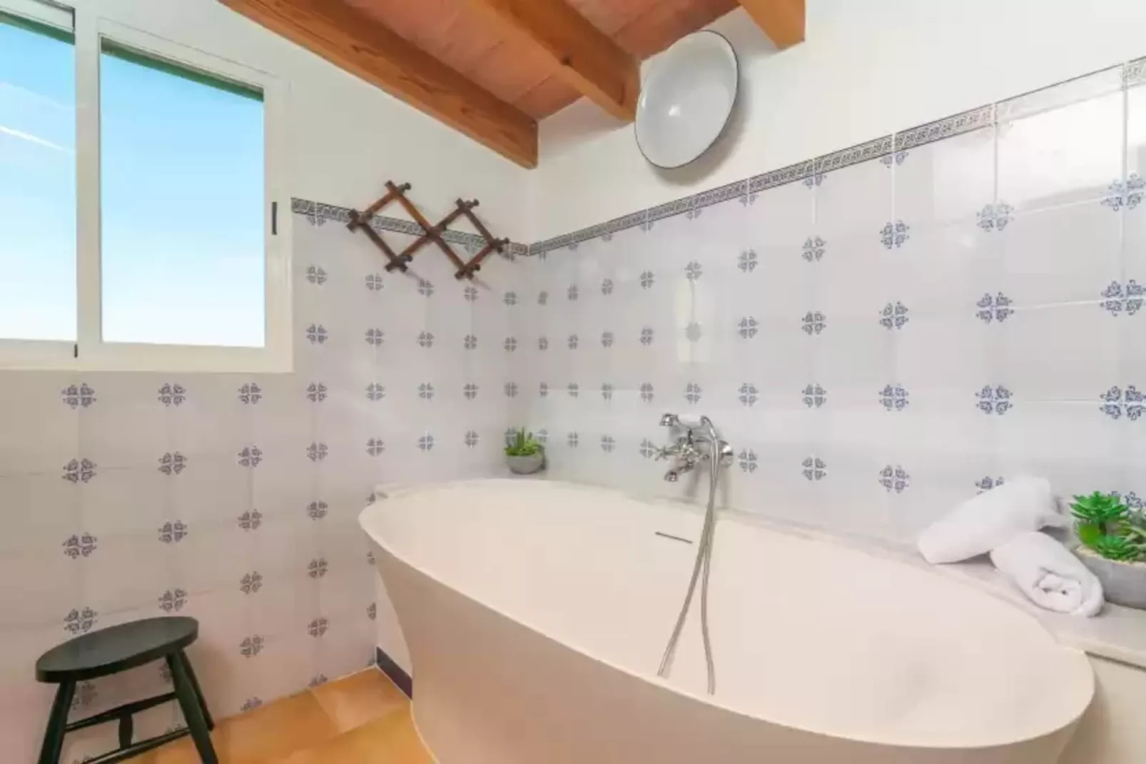 Son Real-Bathroom