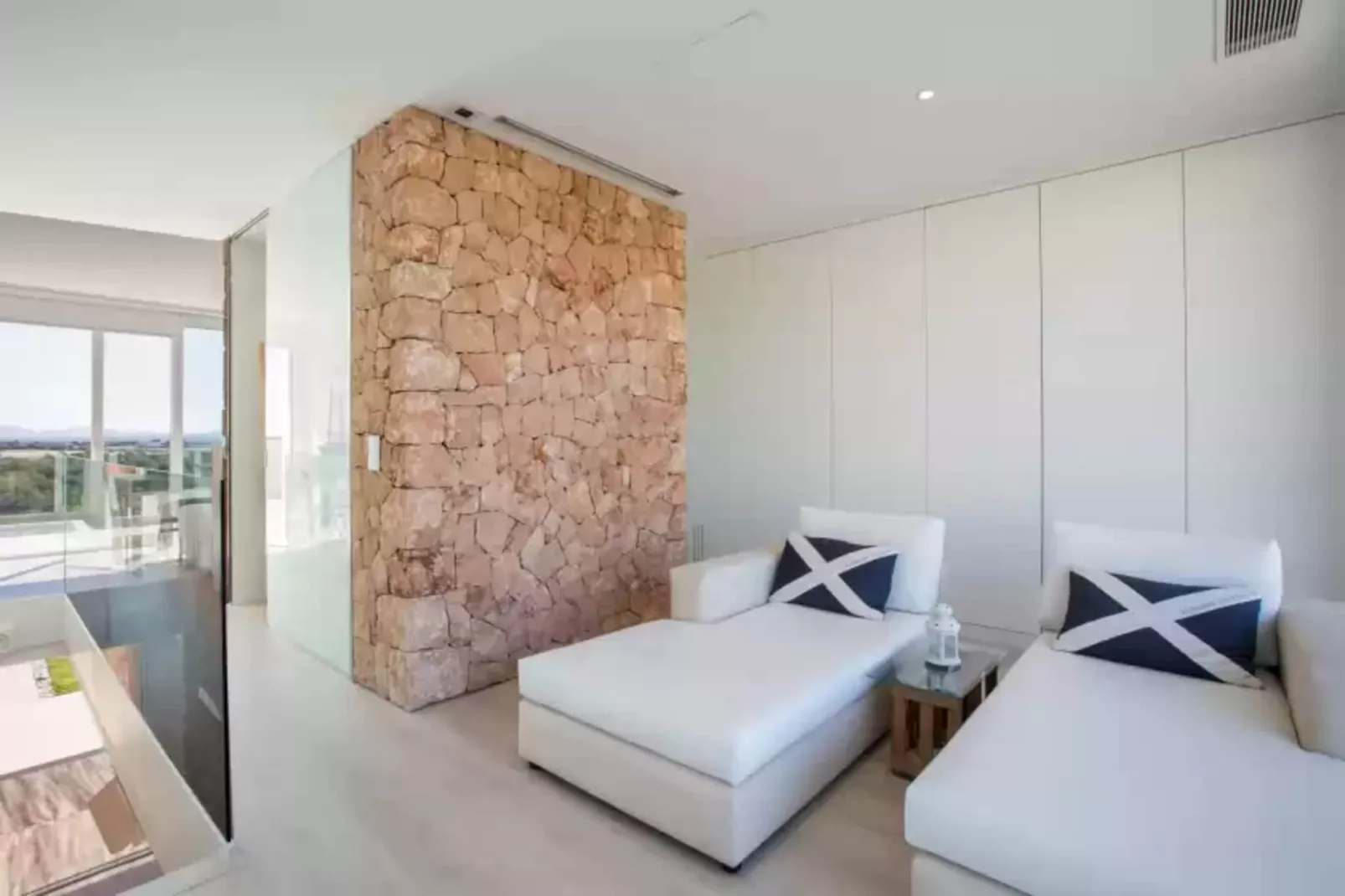 Can BosquerrÓ-Living room