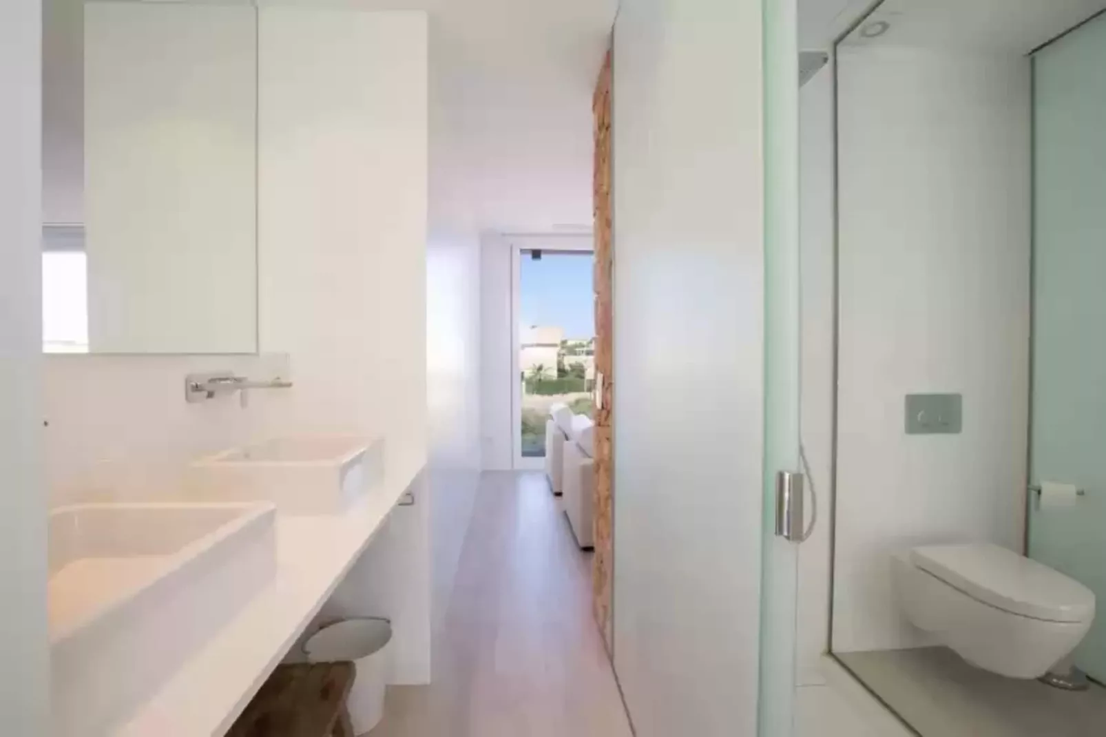 Can BosquerrÓ-Bathroom