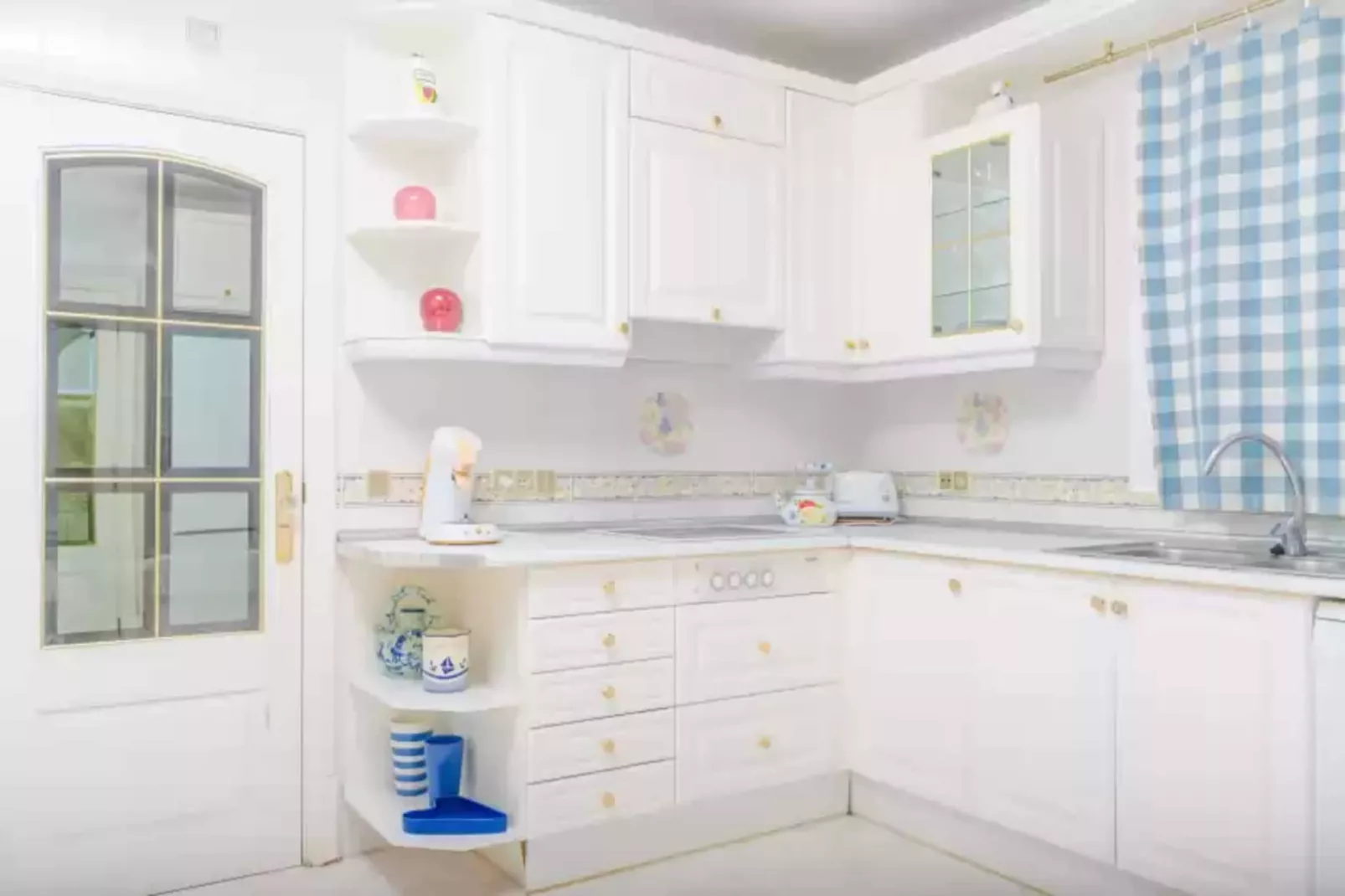 Casa Bonita (ses Salines)-Kitchen