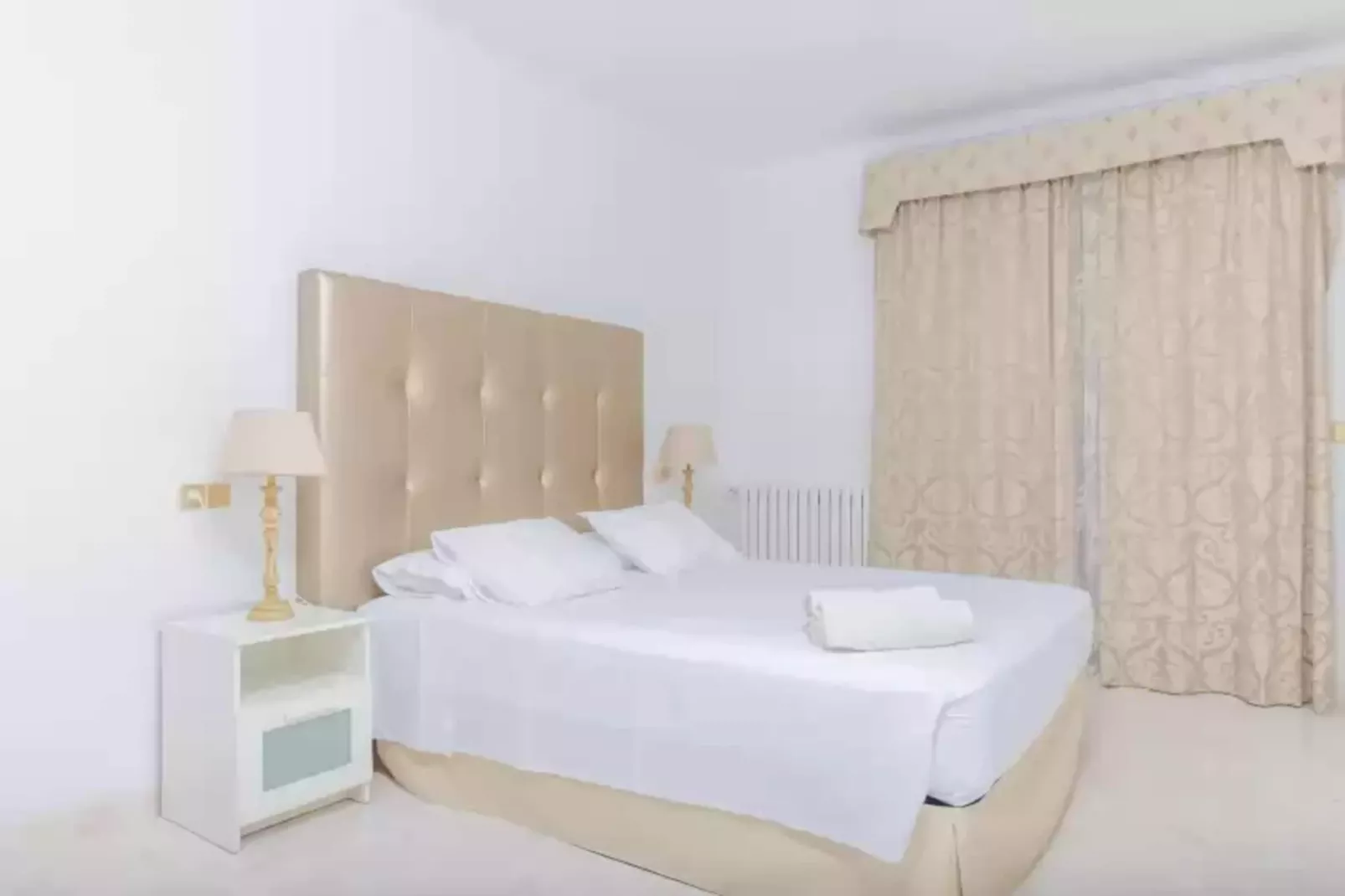 Casa Bonita (ses Salines)-Bedroom
