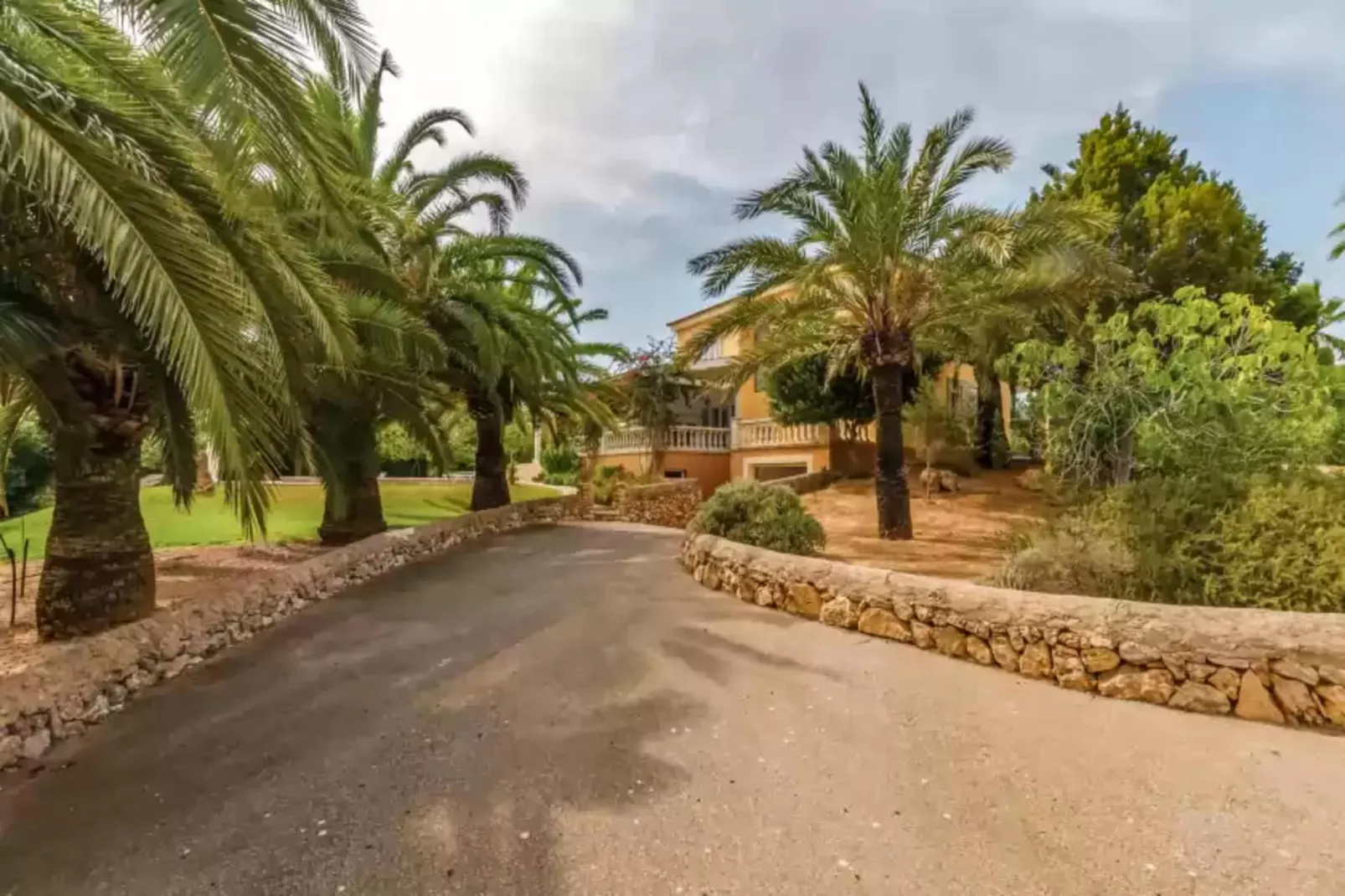 Casa Bonita (ses Salines)-Gardens summer