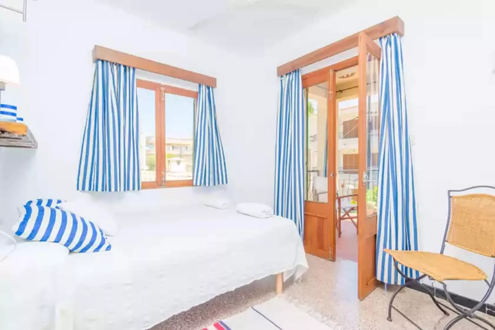 Penya-Bedroom