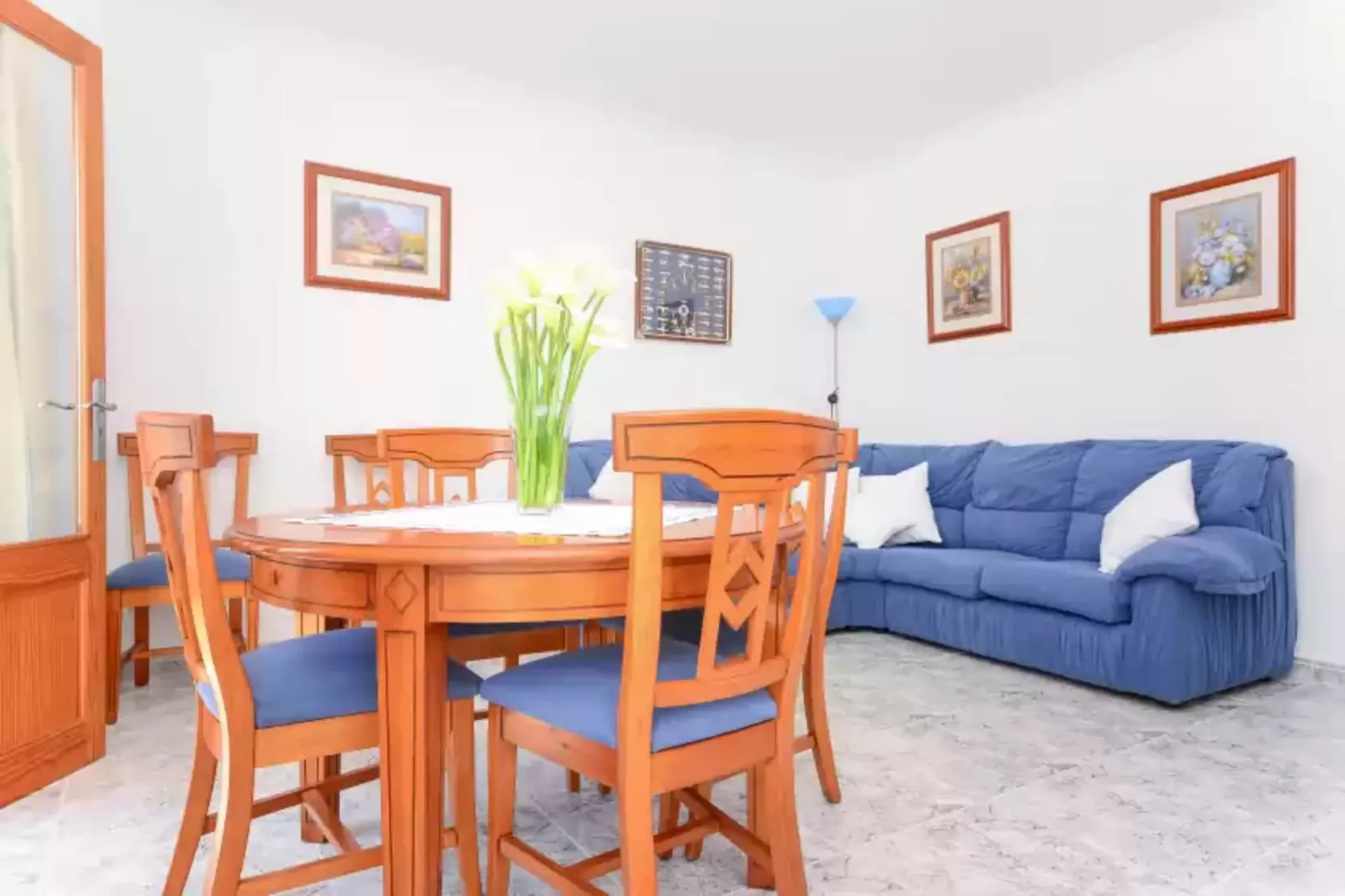 Pinya-Dining room