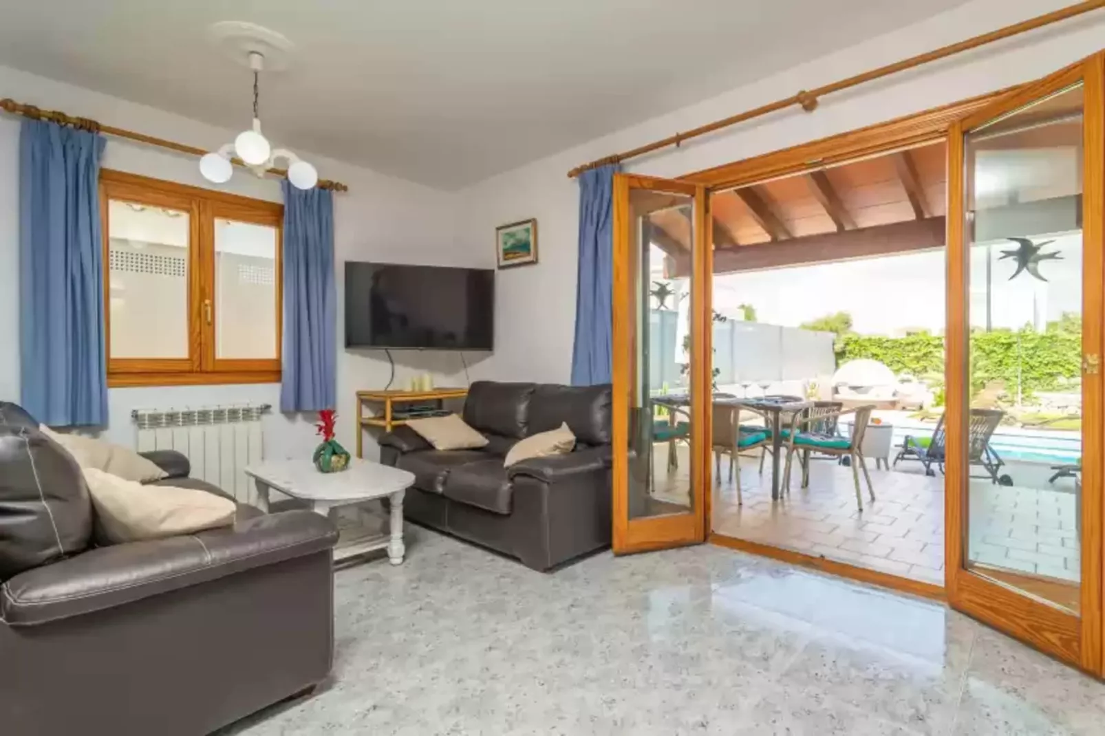 Casa Hector-Living room