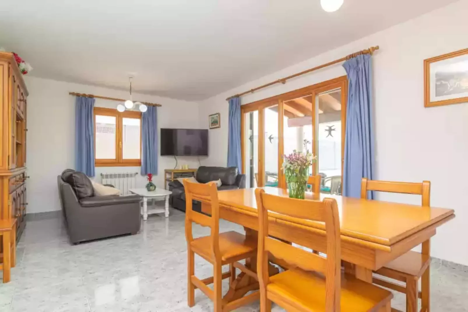 Casa Hector-Dining room