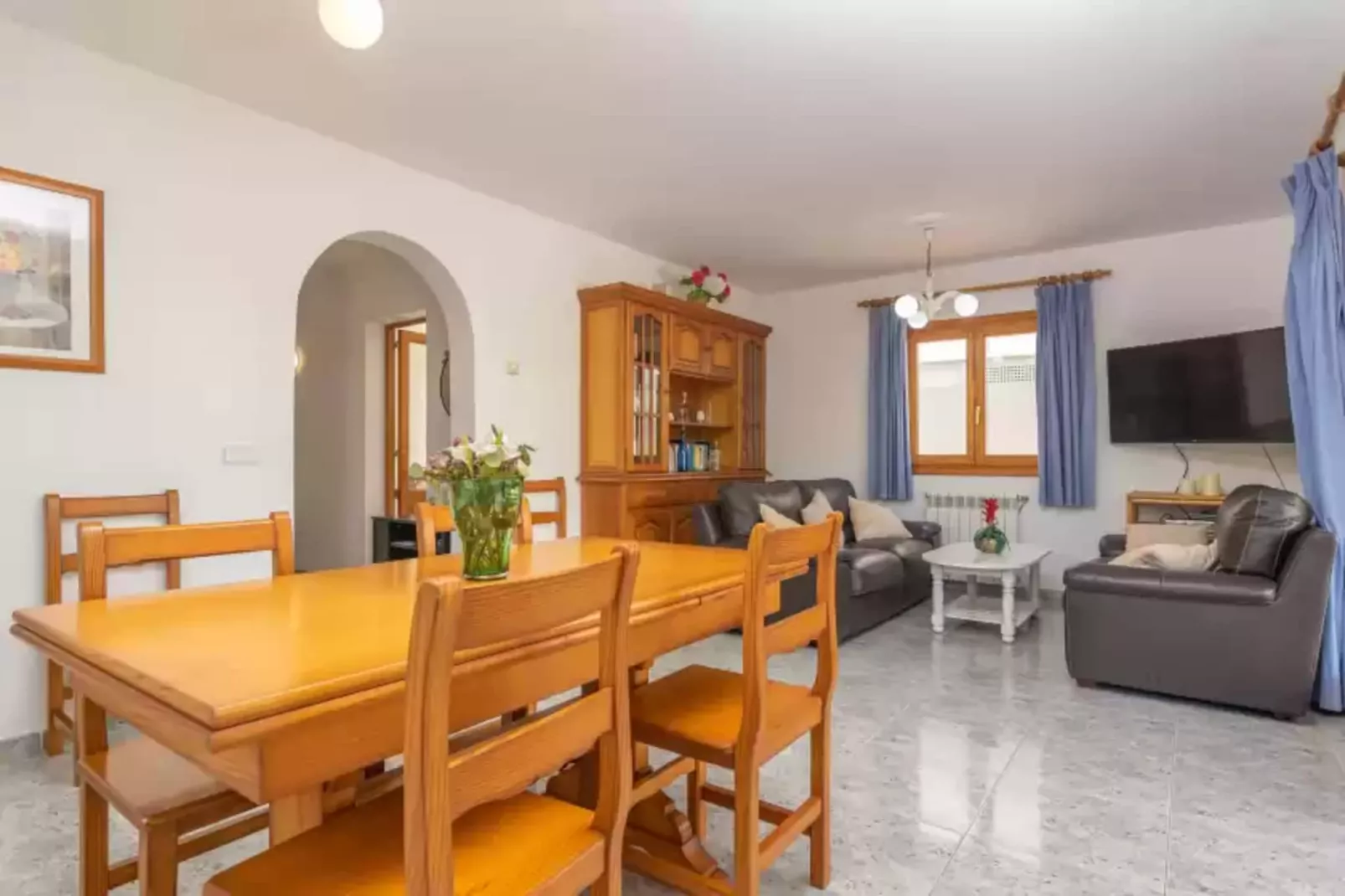 Casa Hector-Dining room