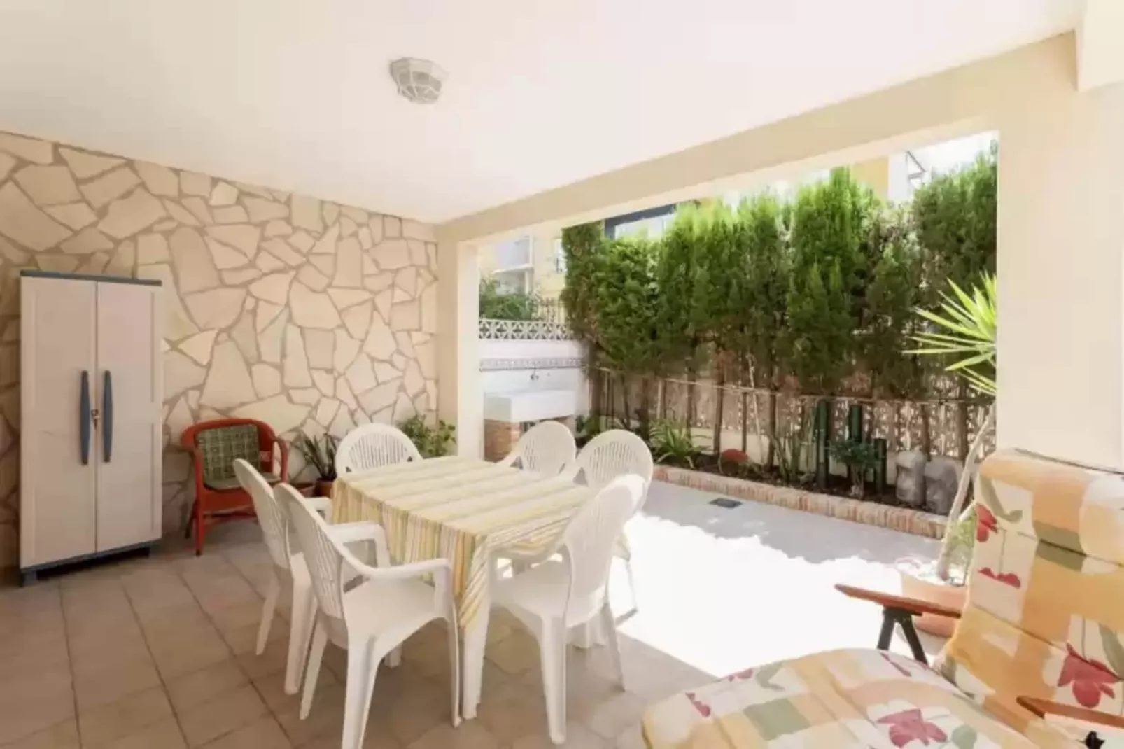 LlamÀntol-Terrace balcony