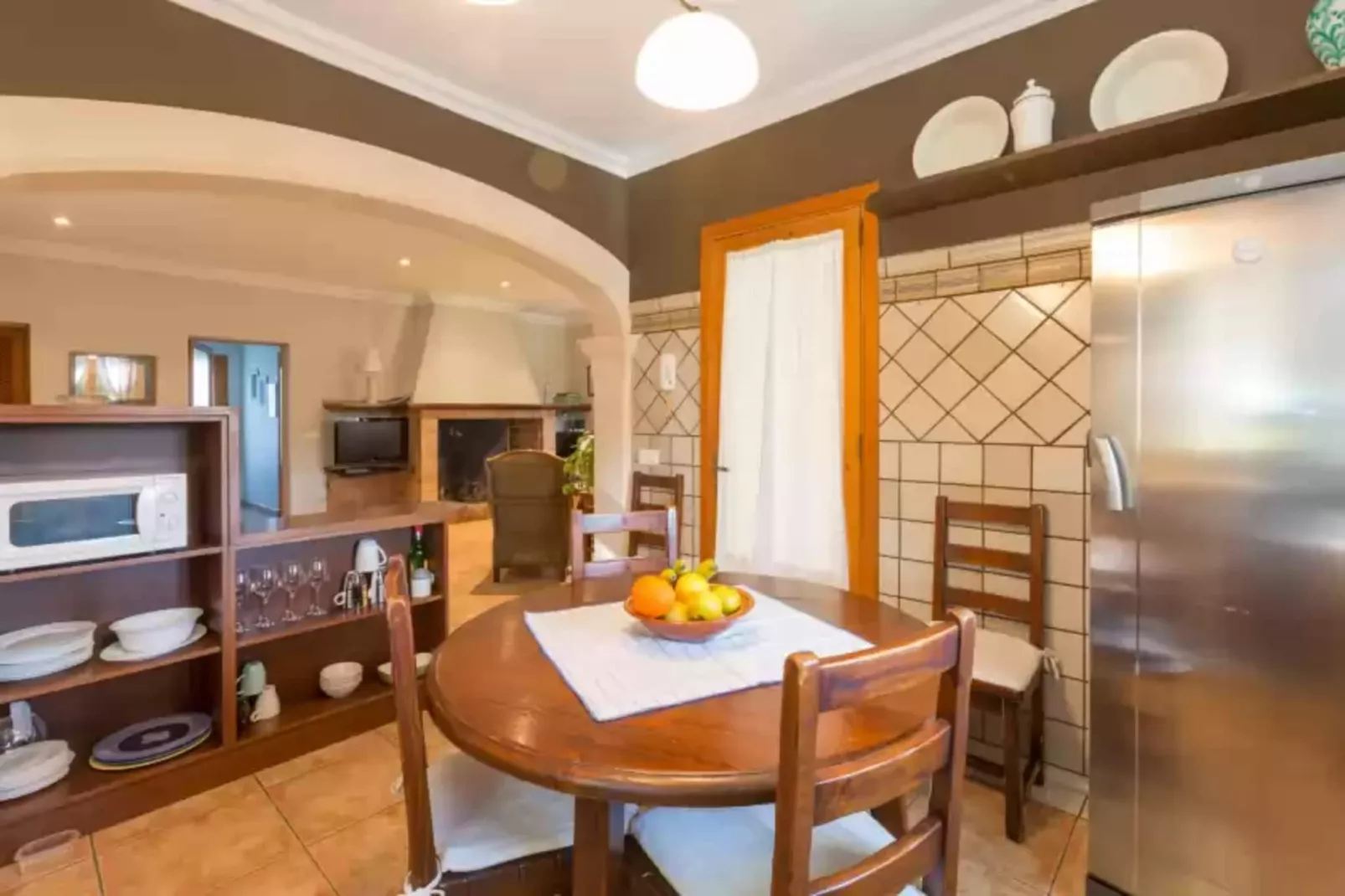 Es Camp Fred-Dining room