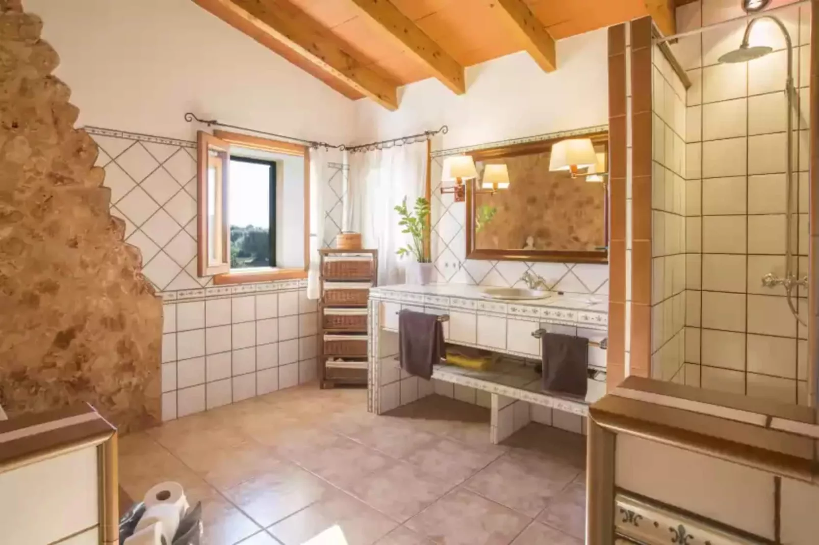 Es Camp Fred-Bathroom