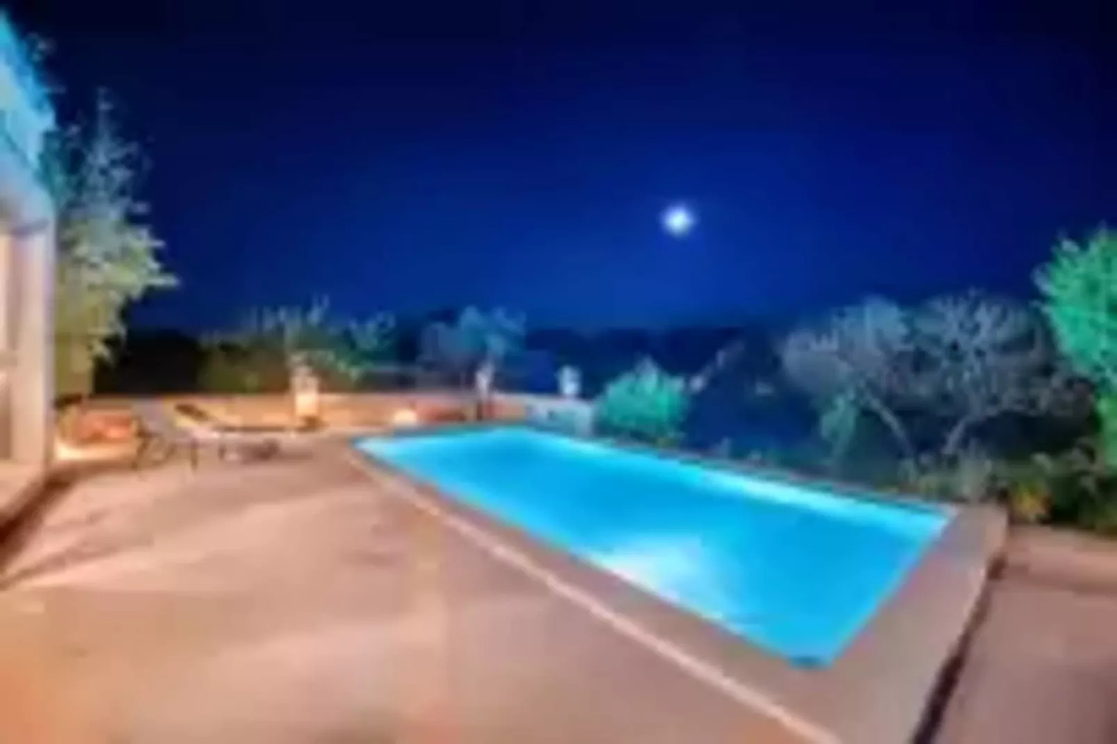 Son GorriÓ-Pool