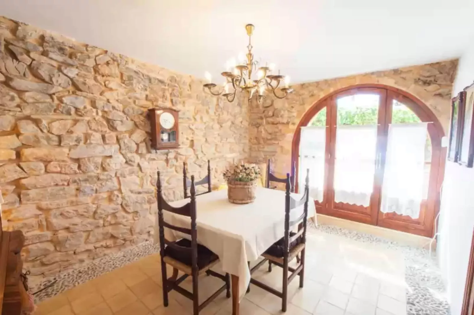 Son GorriÓ-Dining room